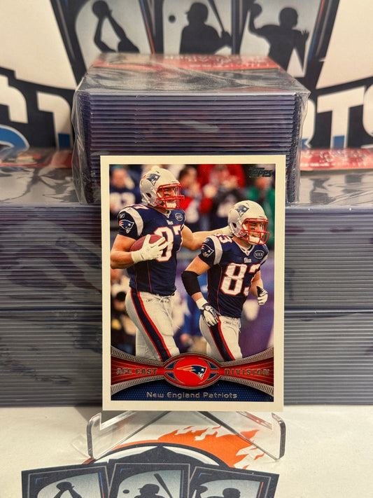 2013 Topps (Patriots Team Card) Rob Gronkowski & Wes Welker #409