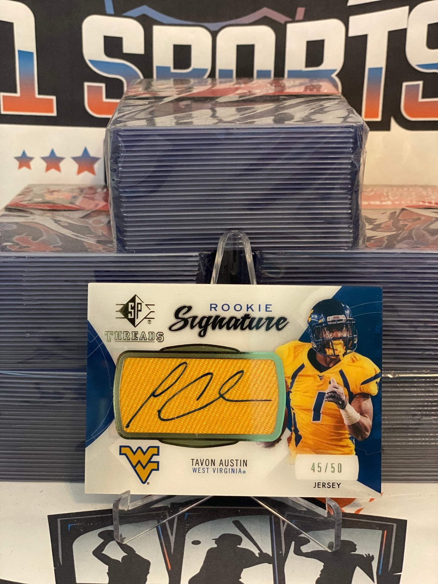 2013 Upper Deck SP Threads (Rookie Signature Relic Auto 45/50) Tavon Austin #RA-TA