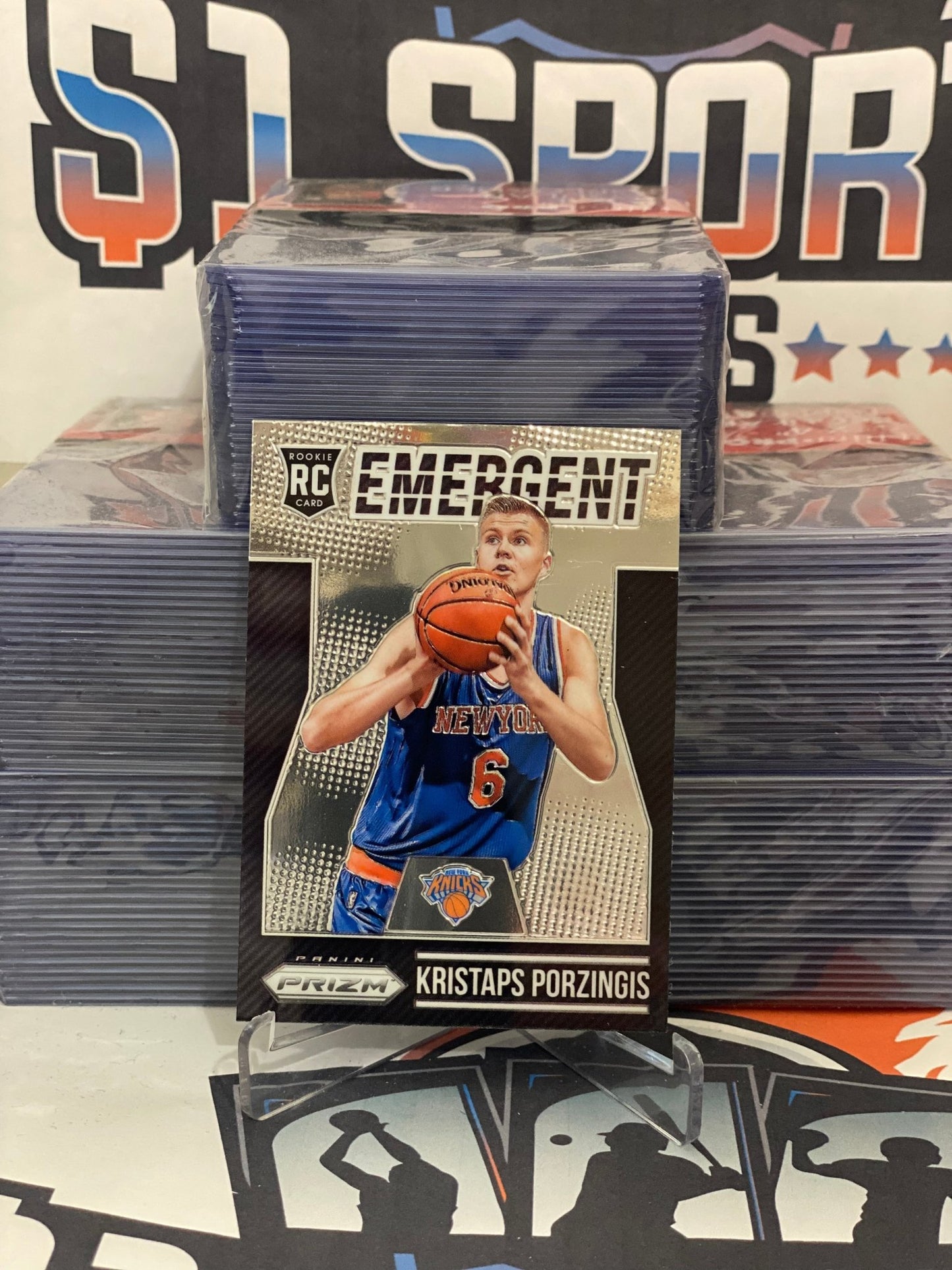 2015 Panini Prizm (Emergent) Kristaps Porzingis Rookie #10