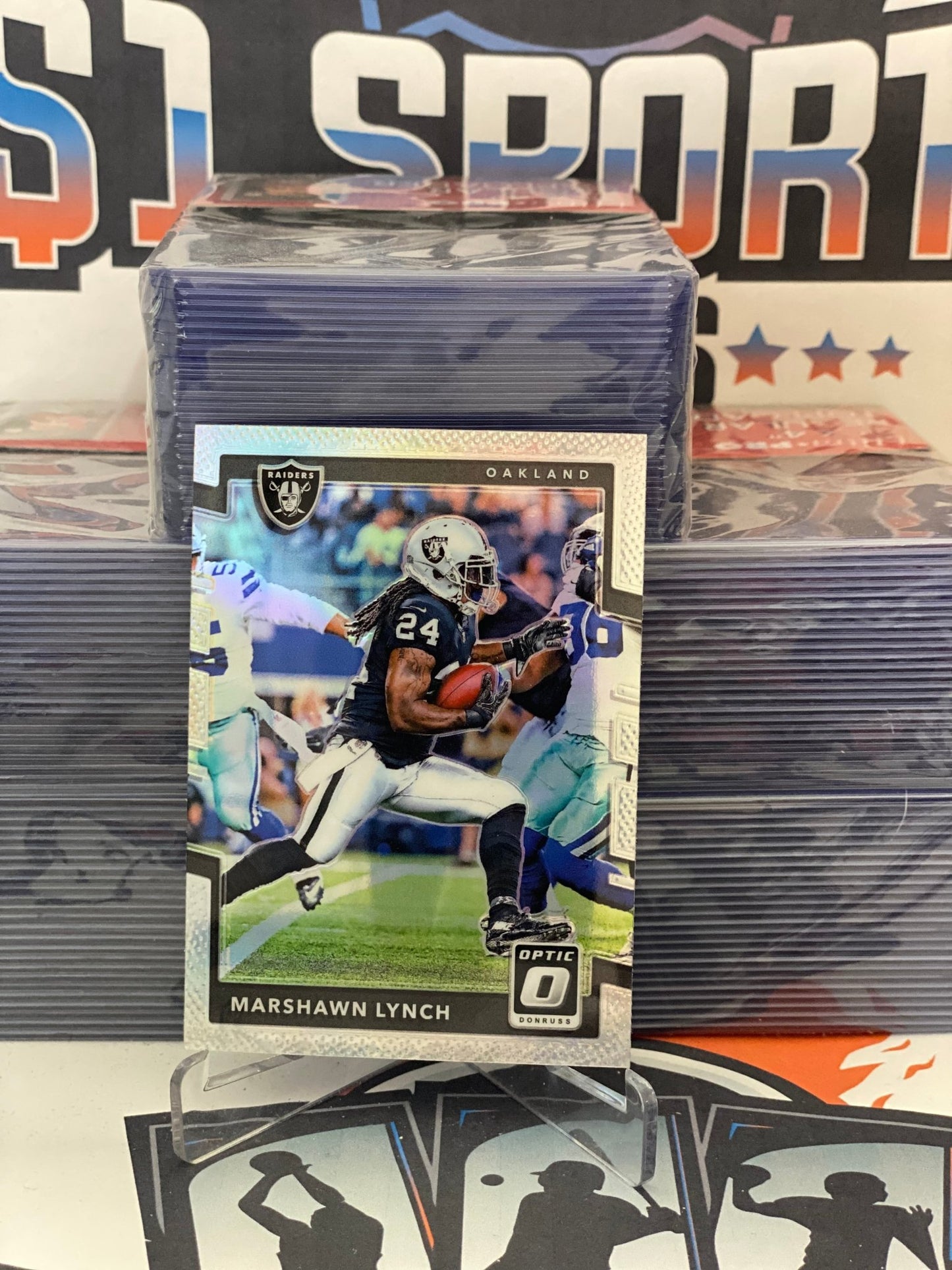 2016 Donruss Optic (Holo Prizm) Marshawn Lynch #64