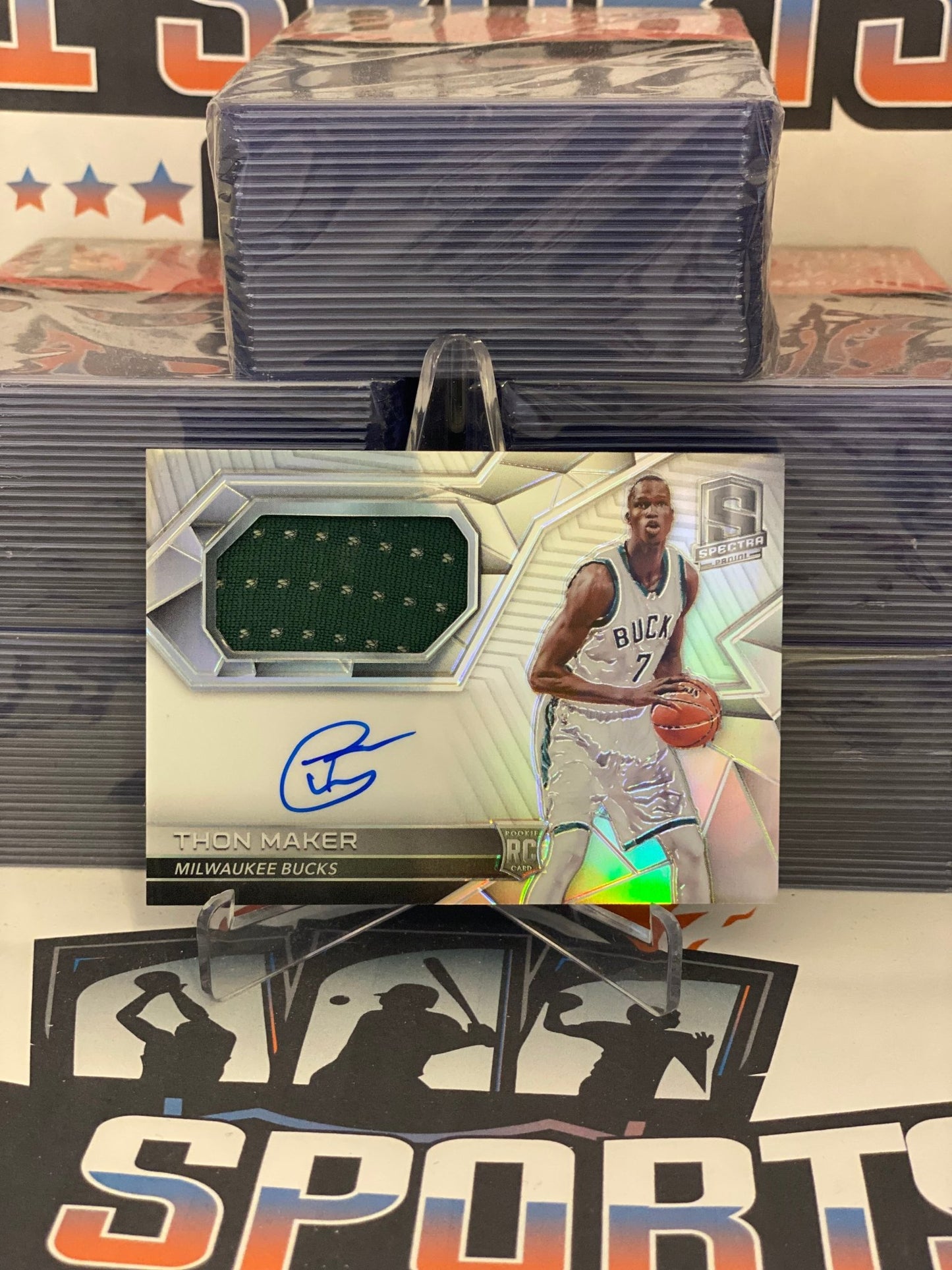 2016 Panini Spectra (Silver Prizm, Rookie Patch Auto Relic 253/300) Thon Maker #105