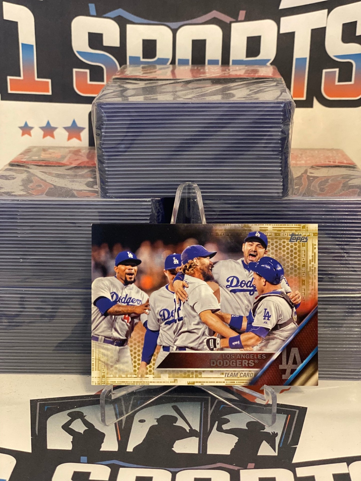 2016 Topps (Gold 1086/2016) Los Angeles Dodgers Team Card #569