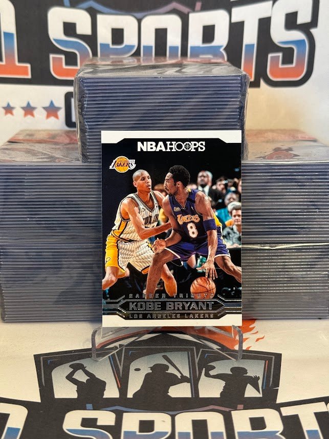 2017 NBA Hoops (Red Back, Career Tribute) Kobe Bryant #299