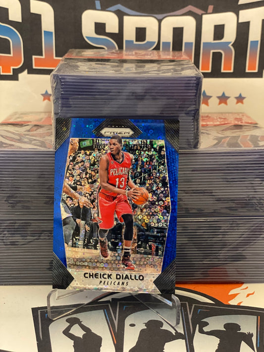 2017 Panini Prizm (Fast Break Blue Prizm 076/175) Cheick Diallo #126