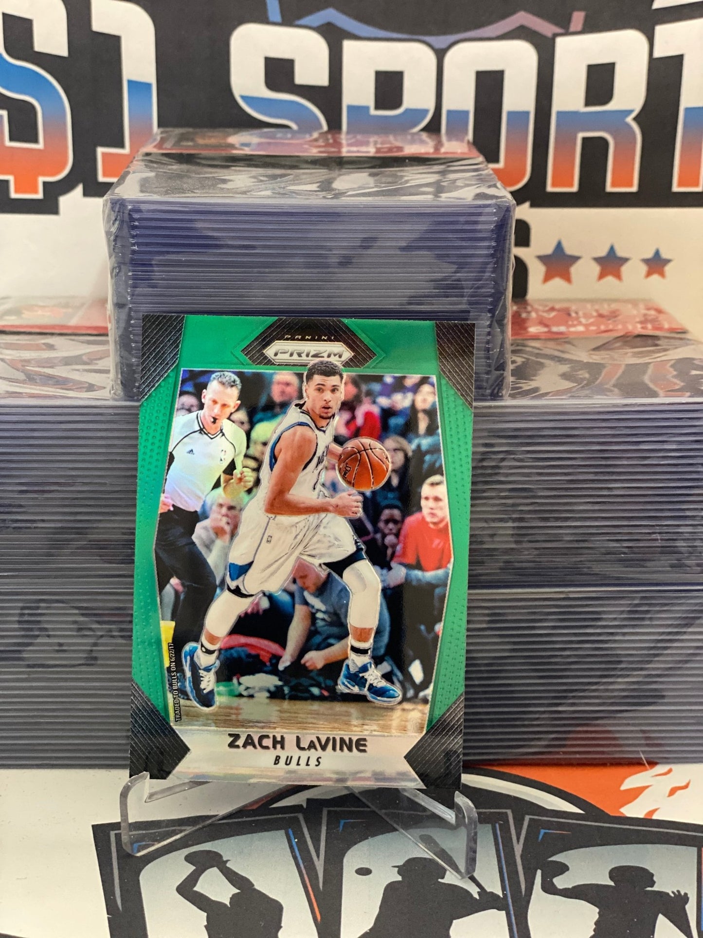 2017 Panini Prizm (Green Prizm) Zach LaVine #244