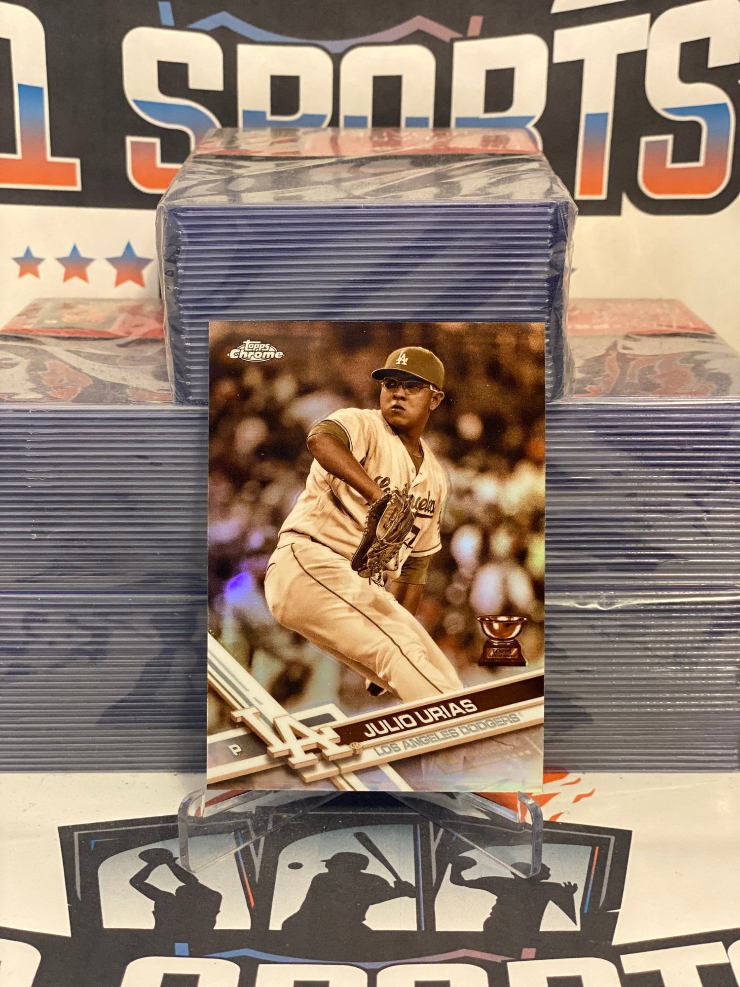 2017 Topps Chrome (Sepia Refractor, Rookie Cup) Julio Urias #60