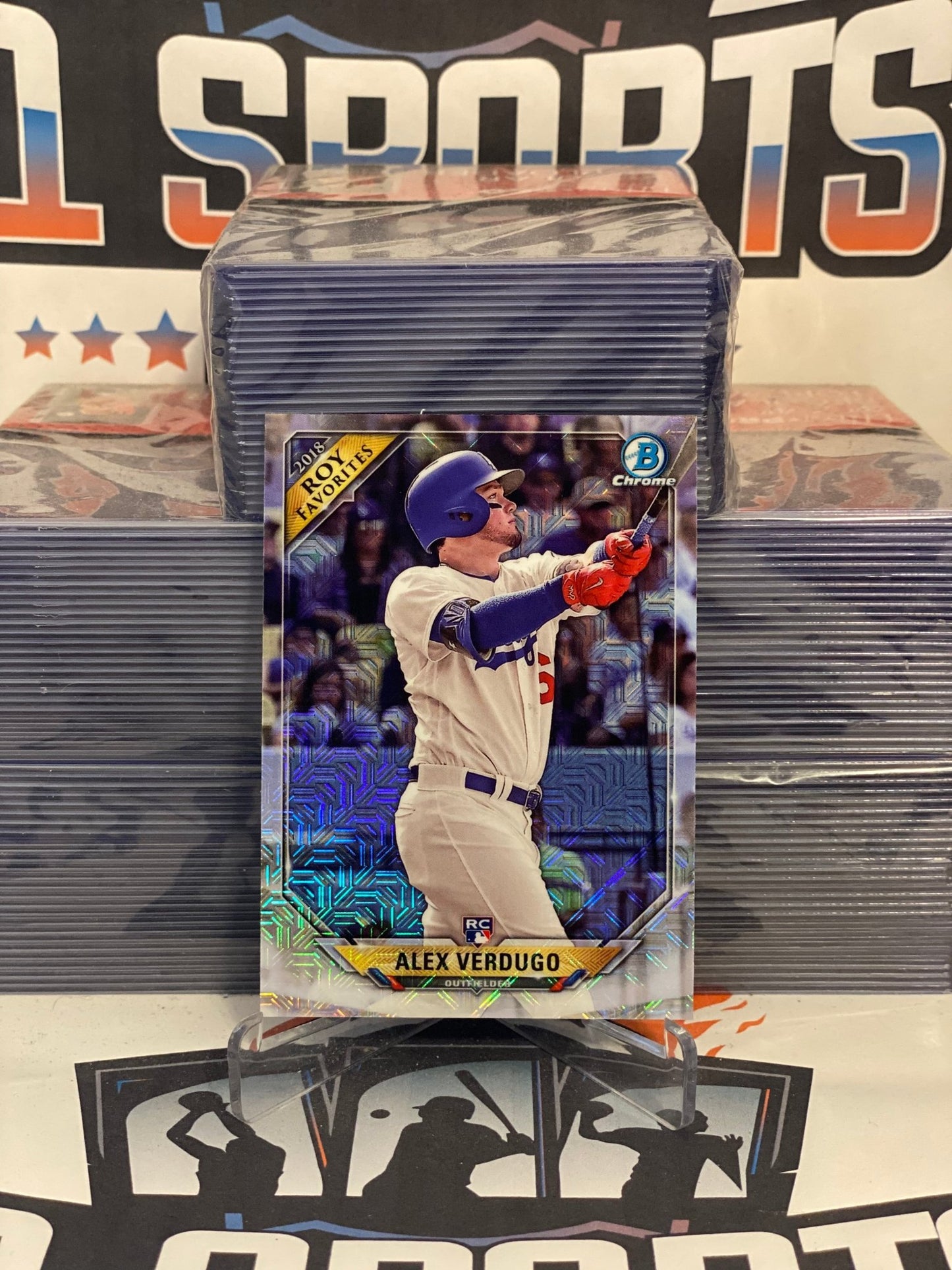 2018 Bowman Chrome (Mega Refractor, Rookie of the Year Favorite) Alex Verdugo #ROYF-AV