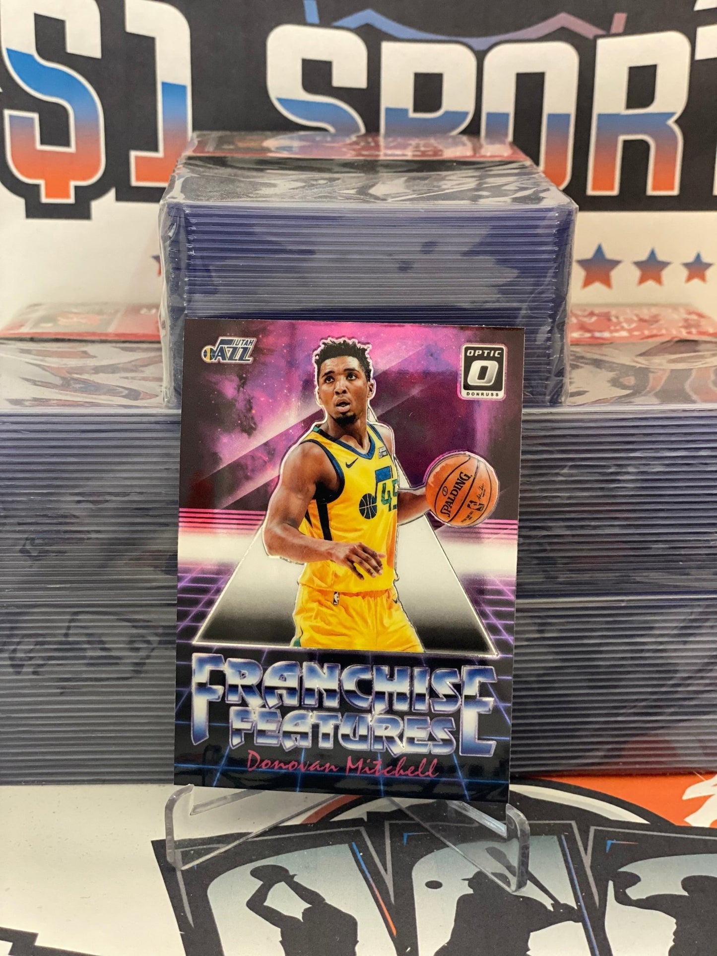 2018 Donruss Optic (Franchise Features) Donovan Mitchell #29