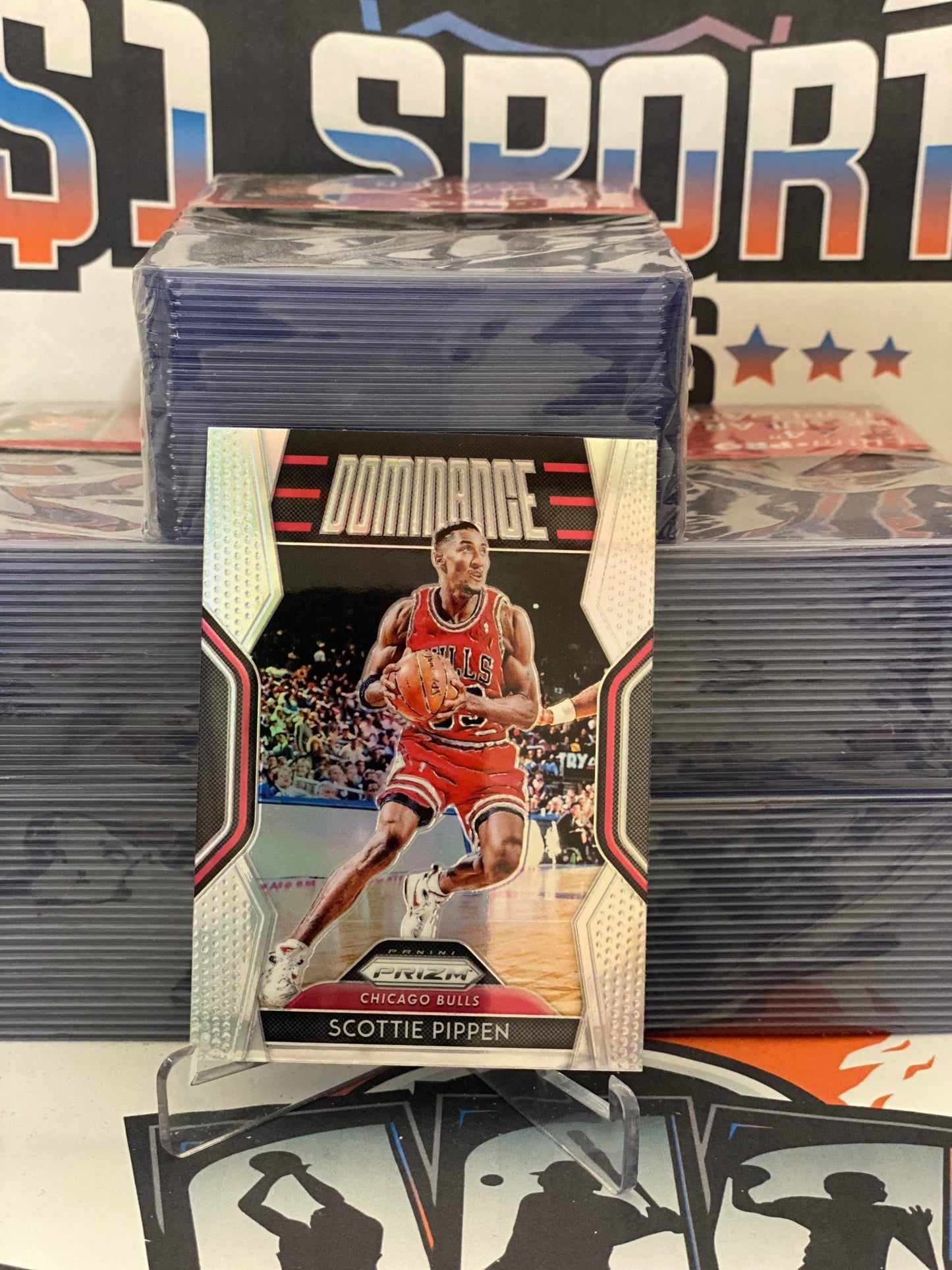 2018 Panini Prizm (Silver Prizm, Dominance) Scottie Pippen #24