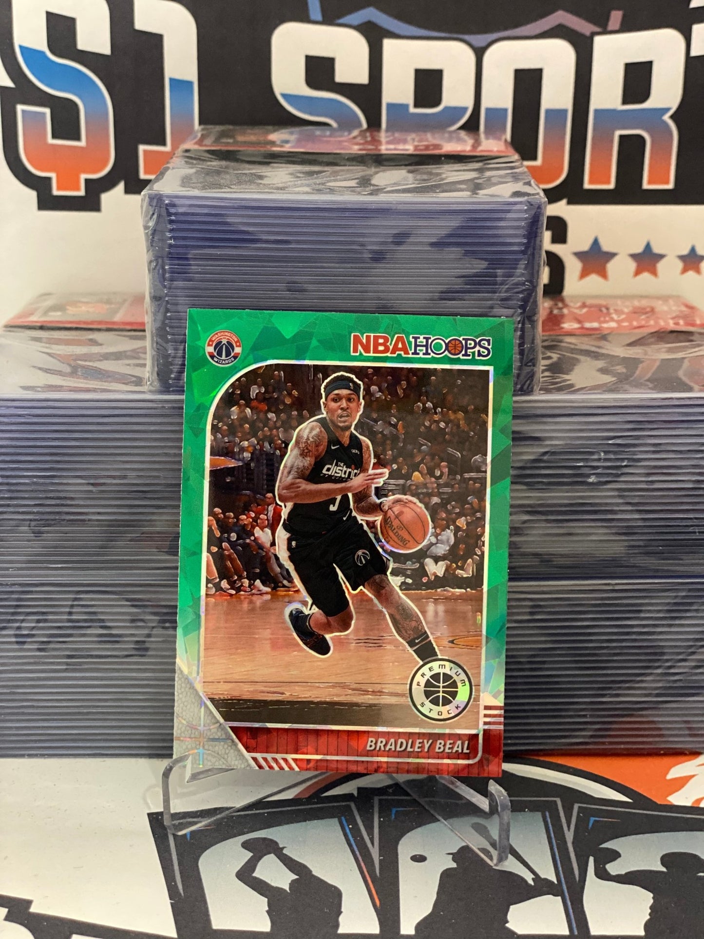 2019 Hoops Premium Stock (Green Prizm) Bradley Beal #192