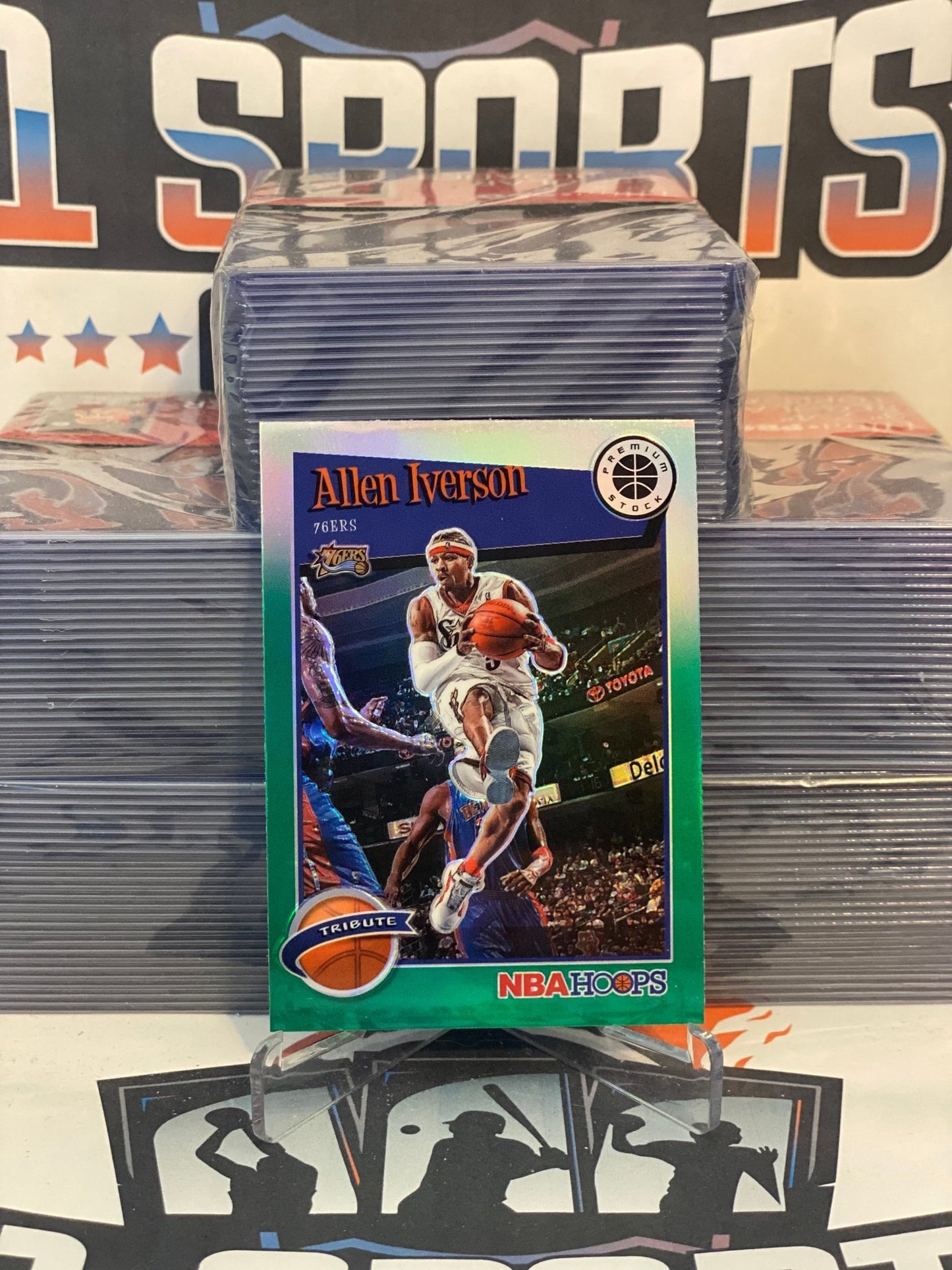 2019 Hoops Premium Stock (Green Prizm, Tribute) Allen Iverson #285