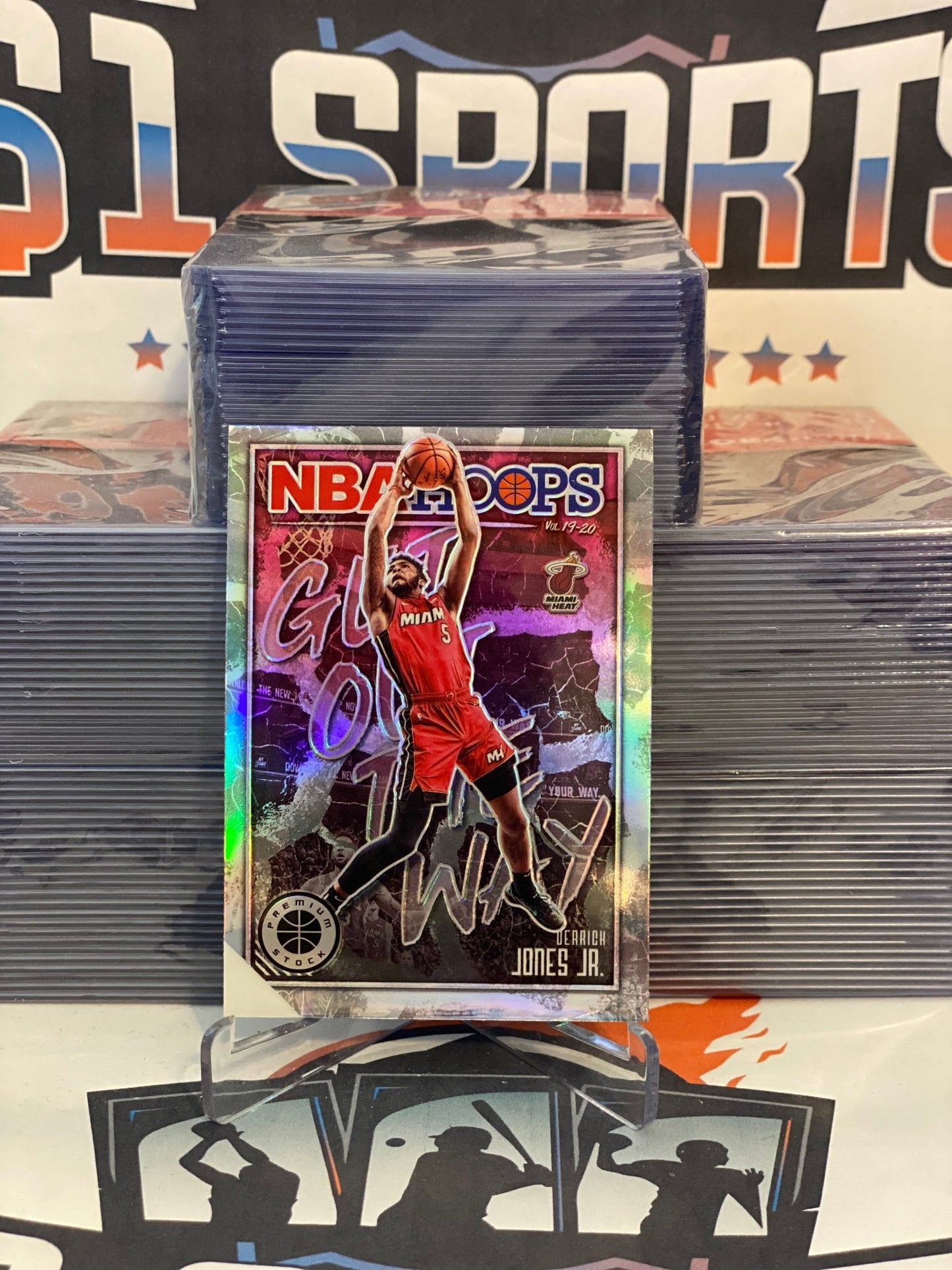 2019 Hoops Premium Stock (Holo Prizm, Get Out The Way) Derrick Jones Jr. #4