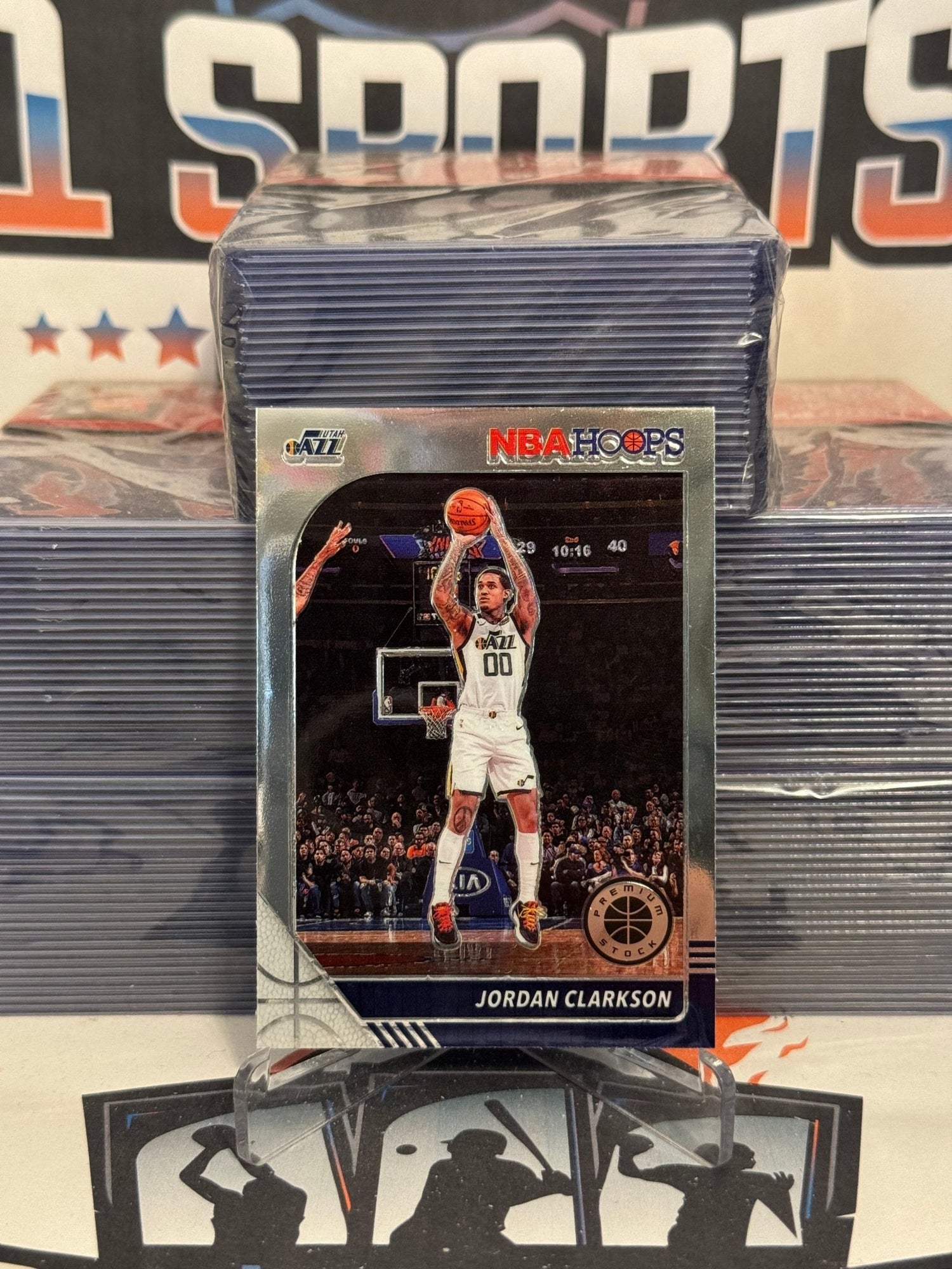 2019 Hoops Premium Stock Jordan Clarkson #33