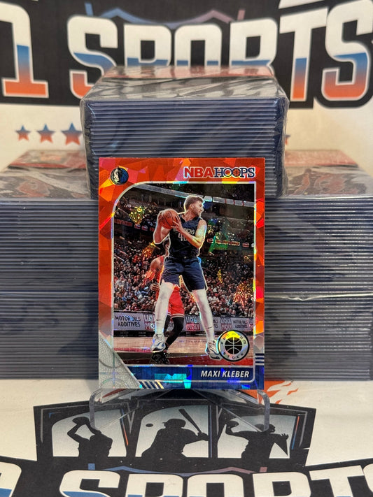 2019 Hoops Premium Stock (Red Cracked Ice Prizm) Maxi Kleber #94