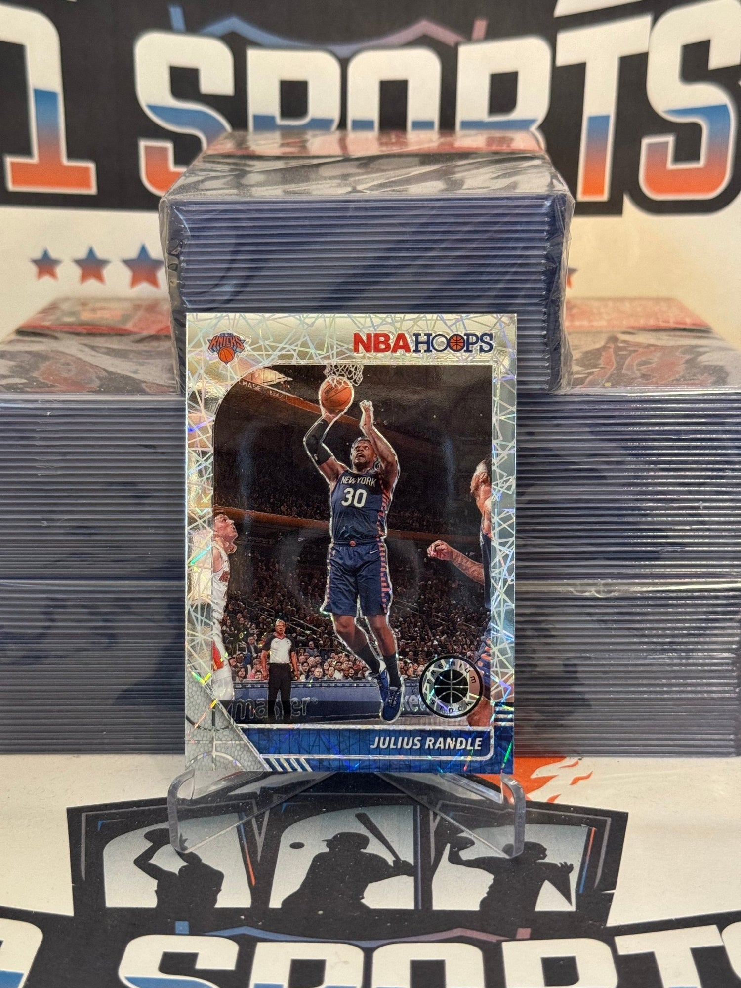 2019 Hoops Premium Stock (Silver Laser Prizm) Julius Randle #121