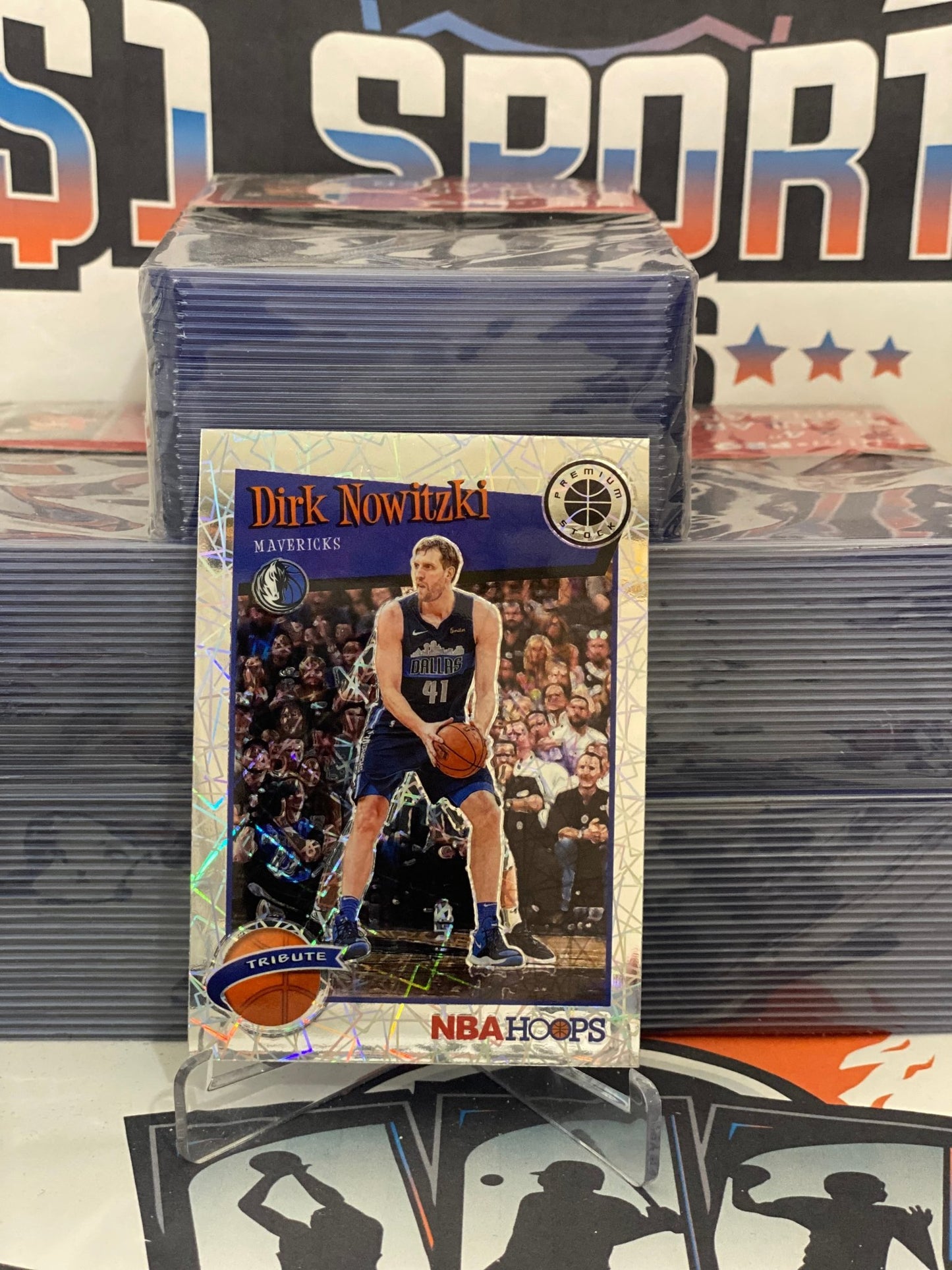 2019 Hoops Premium Stock (Silver Laser Prizm, Tribute) Dirk Nowitzki #282