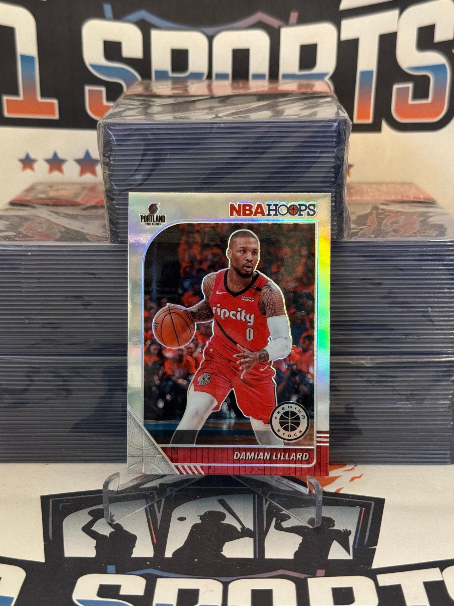 2019 Hoops Premium Stock (Silver Prizm) Damian Lillard #157