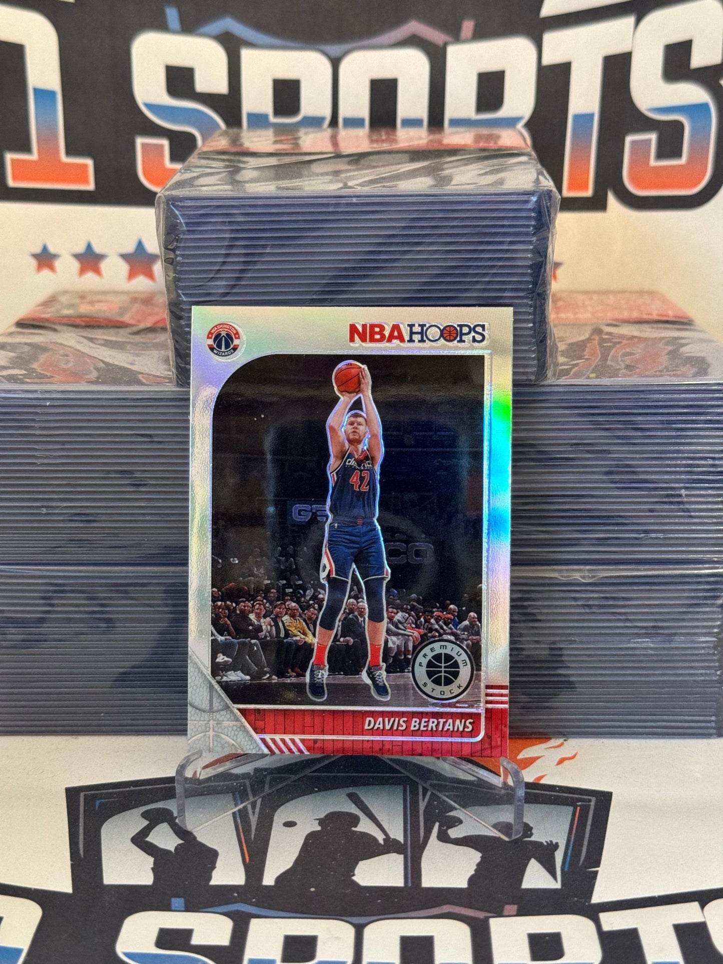 2019 Hoops Premium Stock (Silver Prizm) Davis Bertans #71