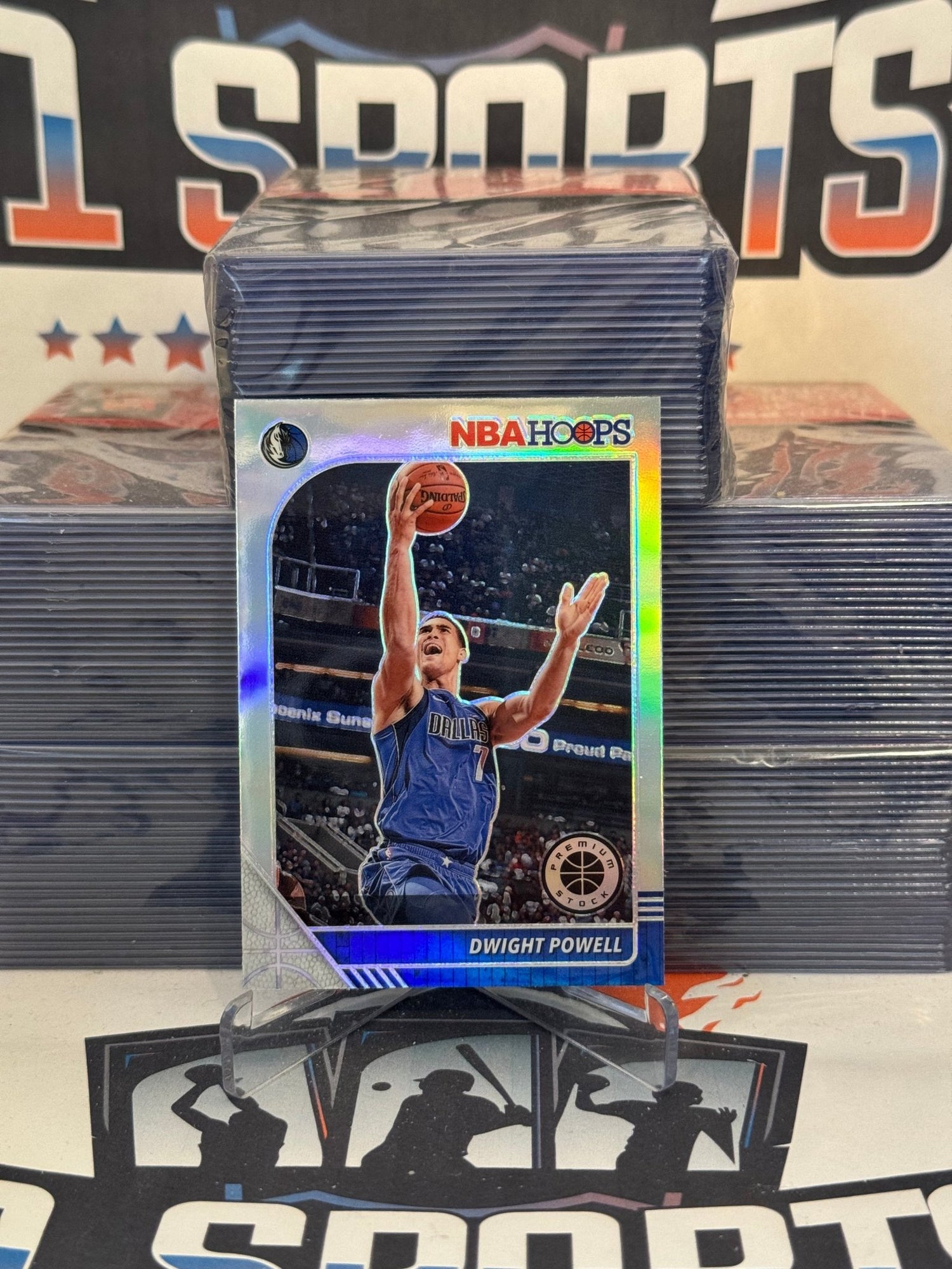 2019 Hoops Premium Stock (Silver Prizm) Dwight Powell #45