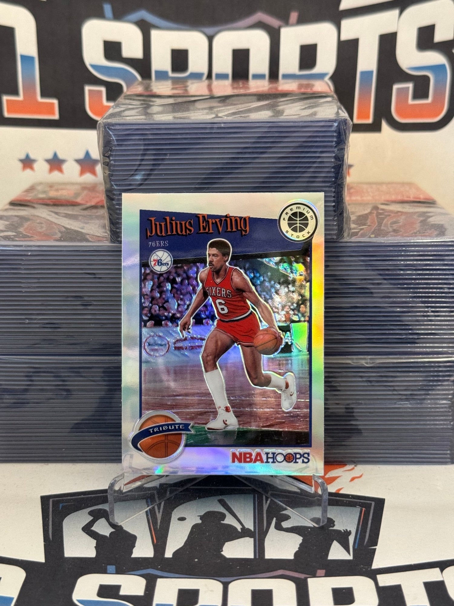 2019 Hoops Premium Stock (Silver Prizm, Tribute) Julius Erving #293