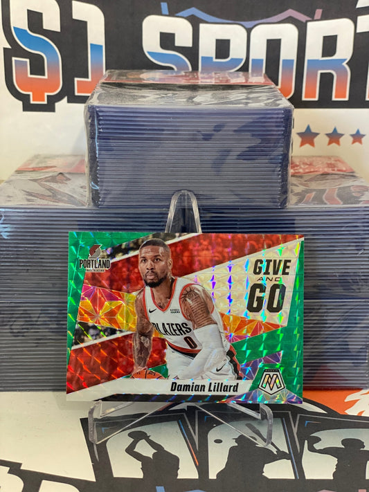 2019 Panini Mosaic (Green Prizm, Give and Go) Damian Lillard #7