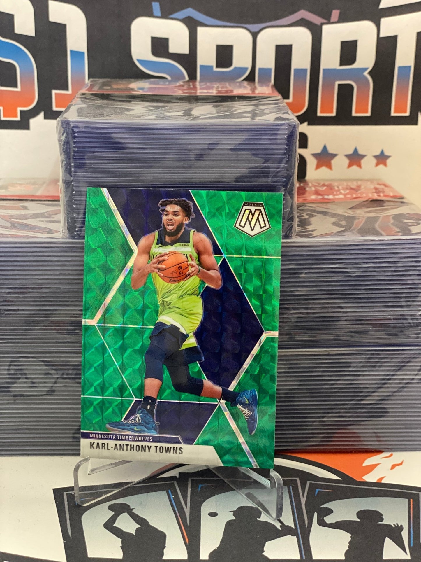 2019 Panini Mosaic (Green Prizm) Karl-Anthony Towns #83