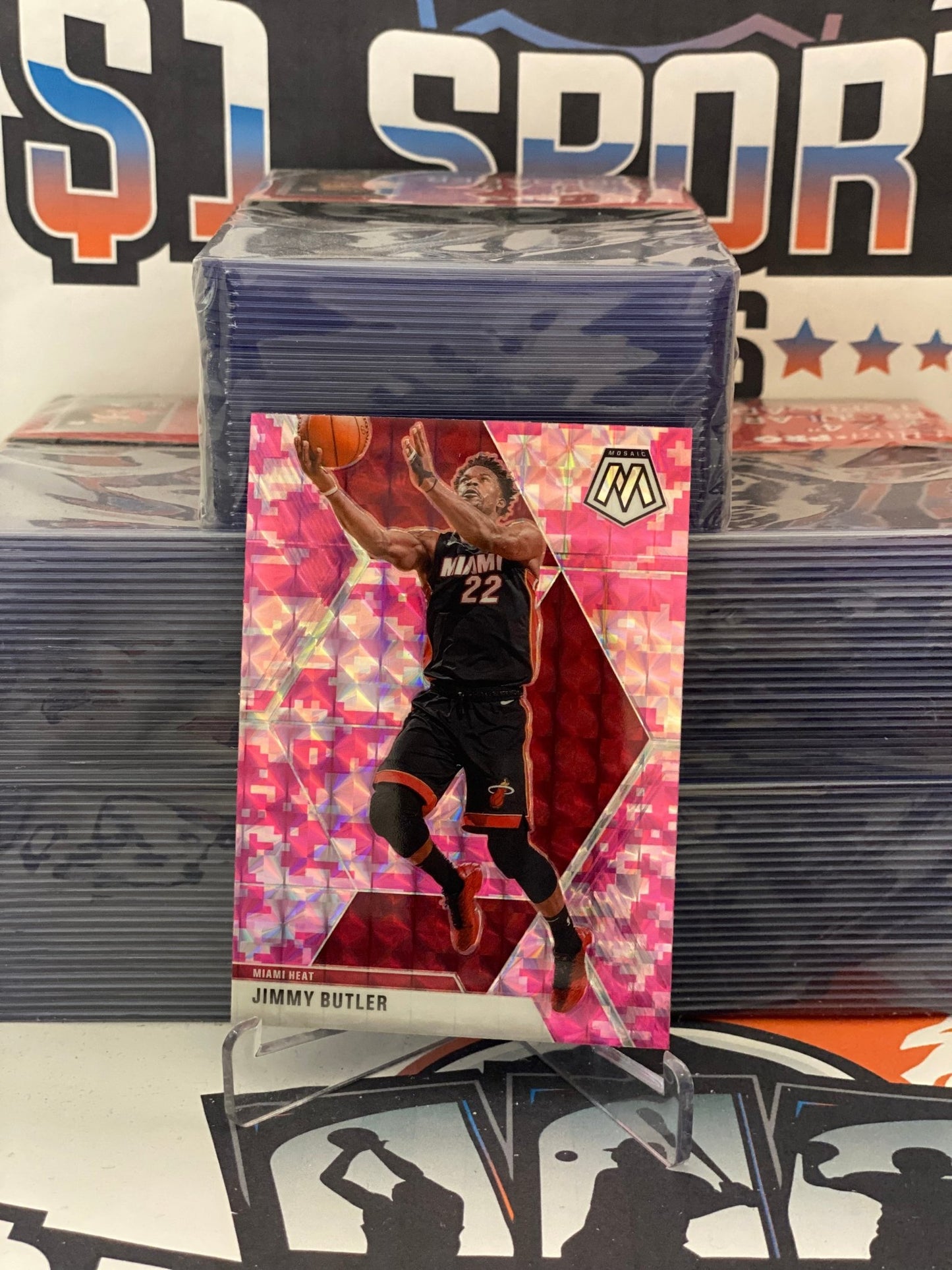 2019 Panini Mosaic (Pink Camo Prizm) Jimmy Butler #130