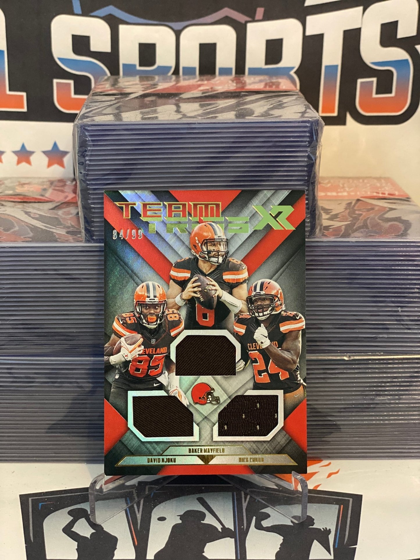 2019 Panini Xr (Team Threads Relic 84/99) Baker Mayfield, Nick Chubb, David Njoku #TT-CB