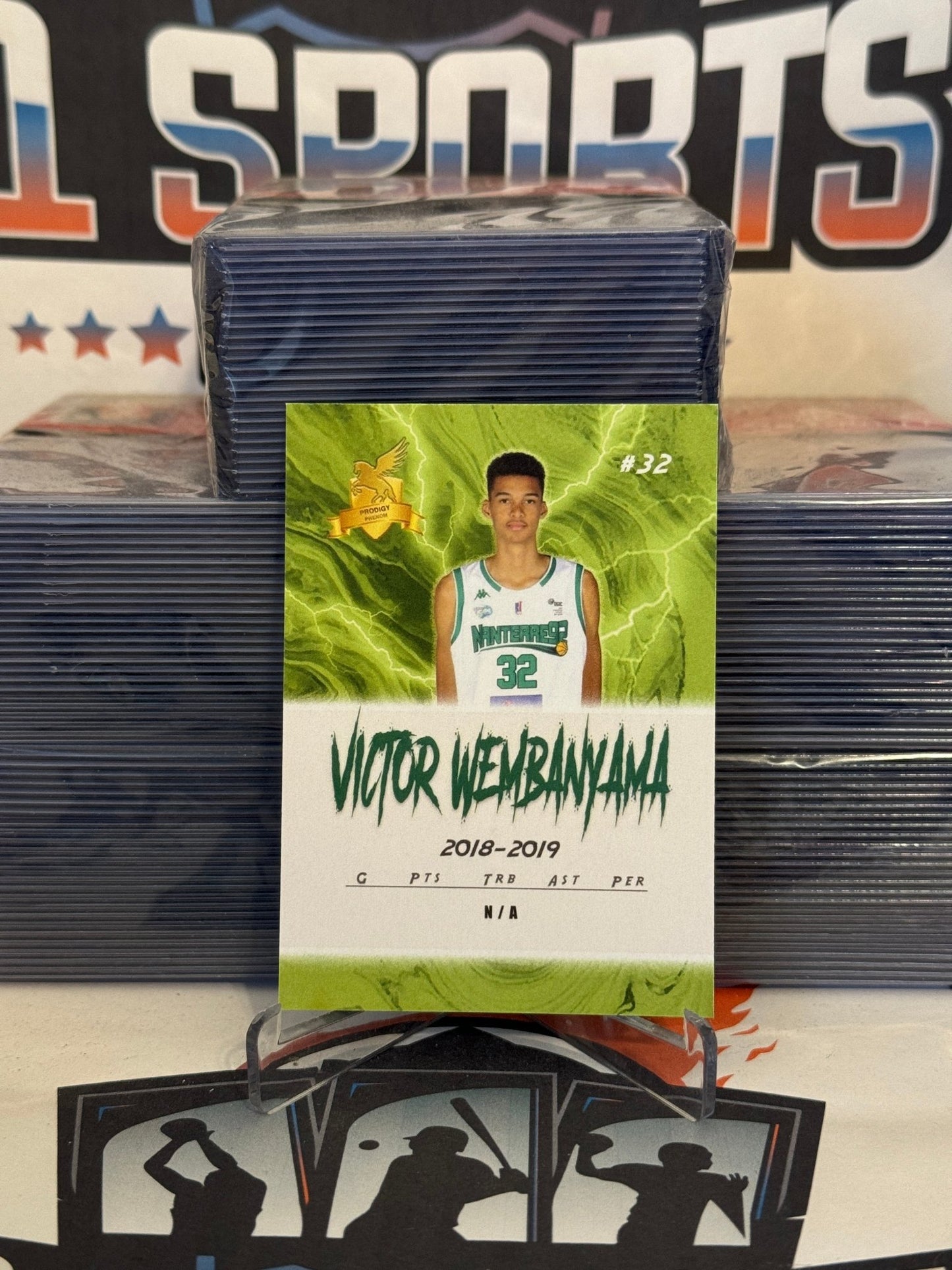 2019 Prospector's Edge (Prodigy Phenom) Victor Wembanyama #32