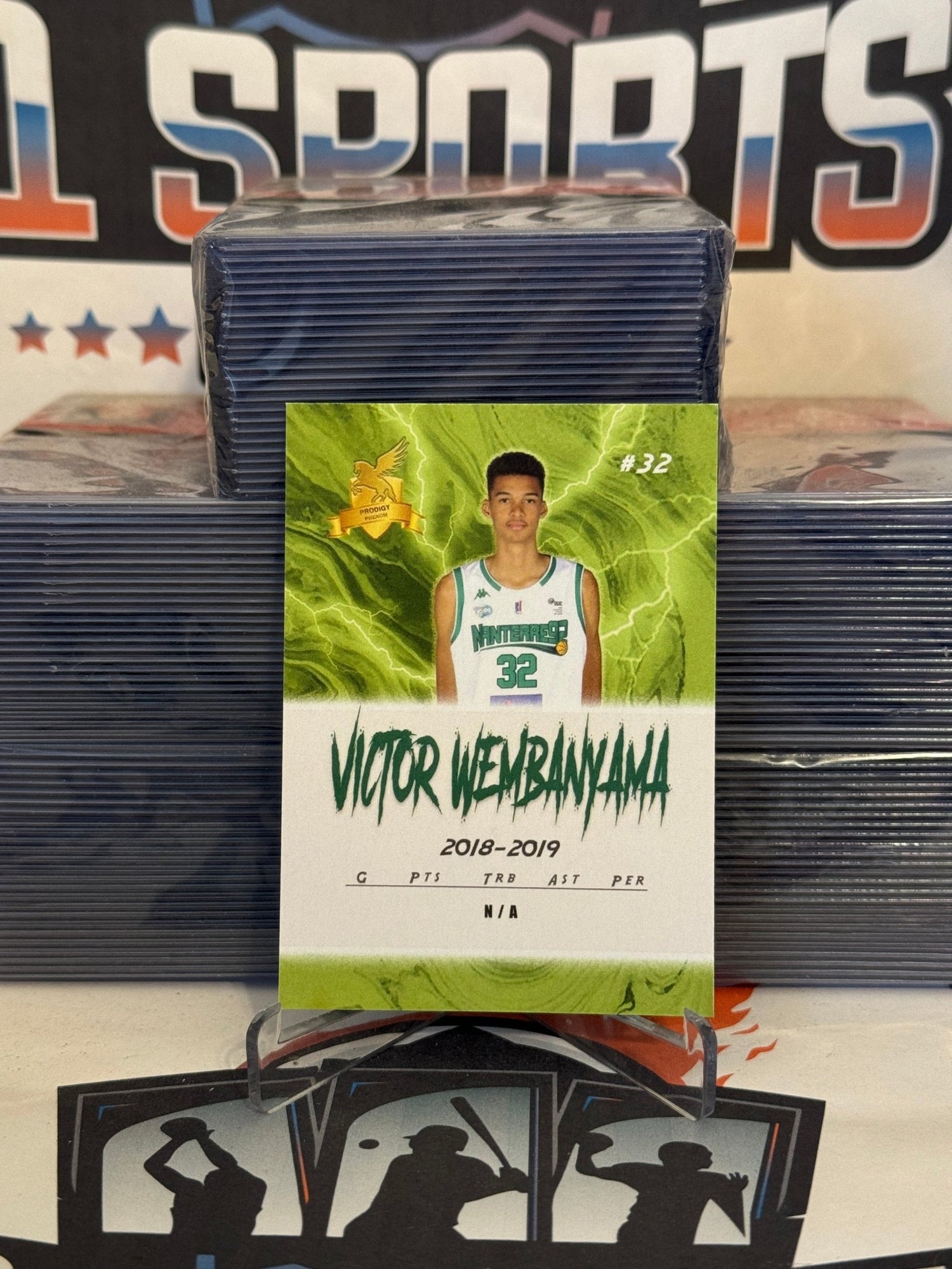 2019 Prospector's Edge (Prodigy Phenom) Victor Wembanyama #32