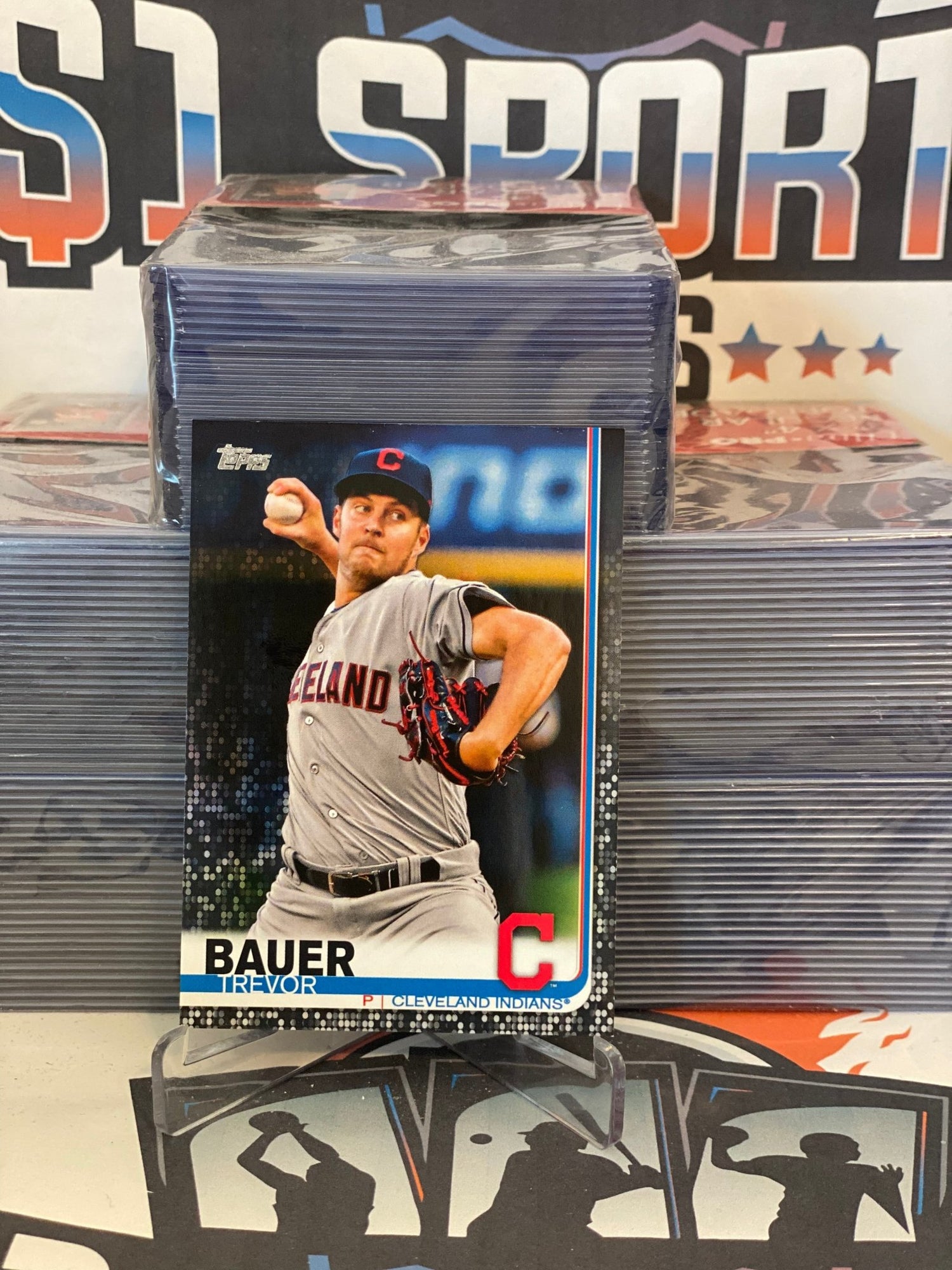 2019 Topps (Black 18/67) Trevor Bauer #110