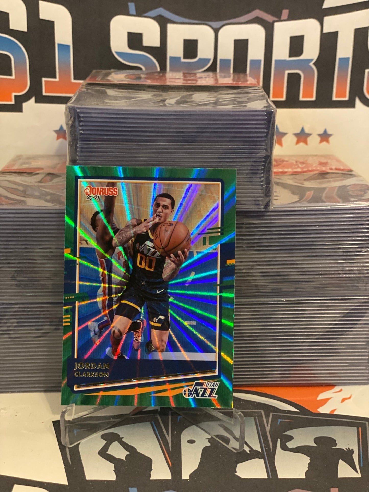 2020 Donruss (Green Laser) Jordan Clarkson #75