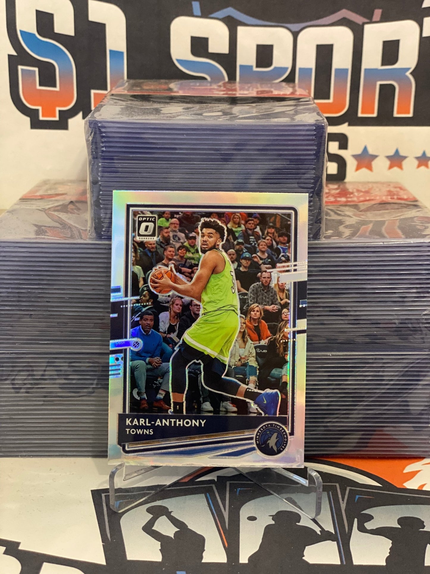 2020 Donruss Optic (Holo Prizm) Karl-Anthony Towns #79