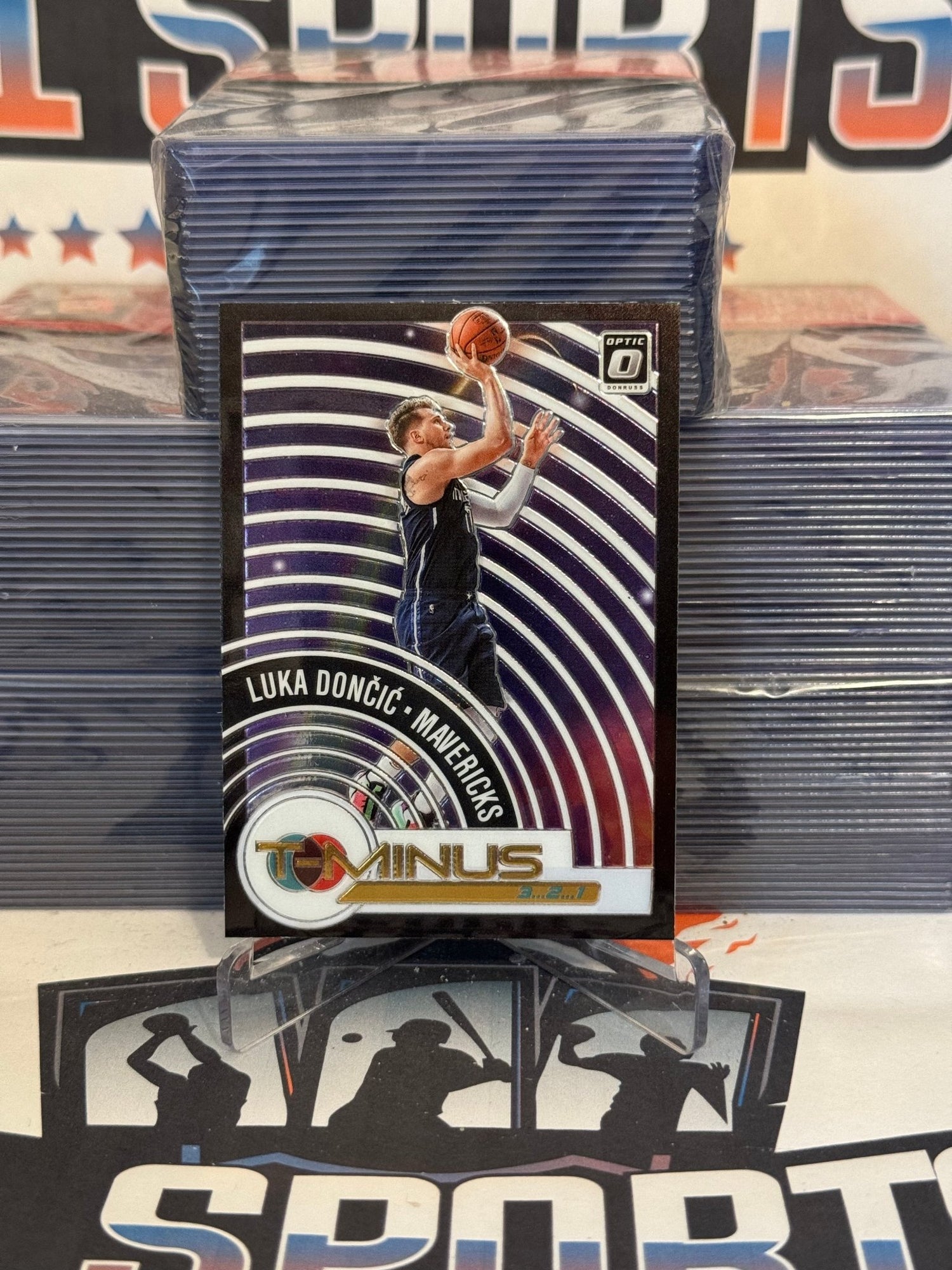 2020 Donruss Optic (T-Minus 3, 2, 1) Luka Doncic #10