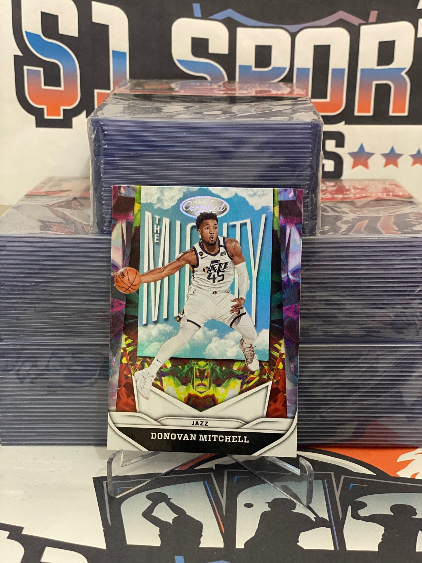 2020 Panini Certified (The Mighty) Donovan Mitchell #14