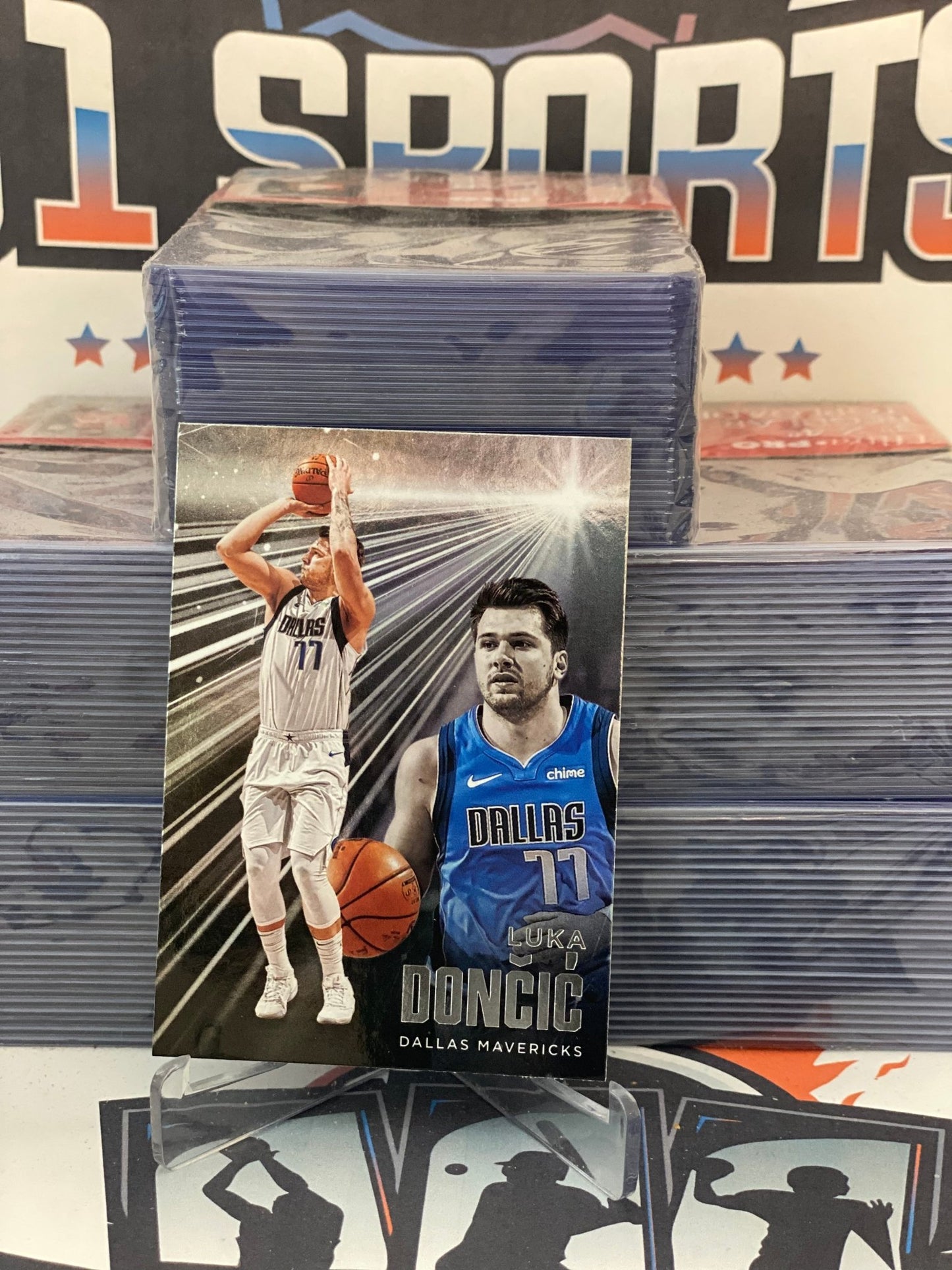 2020 Panini Chronicles (Essentials) Luka Doncic #228
