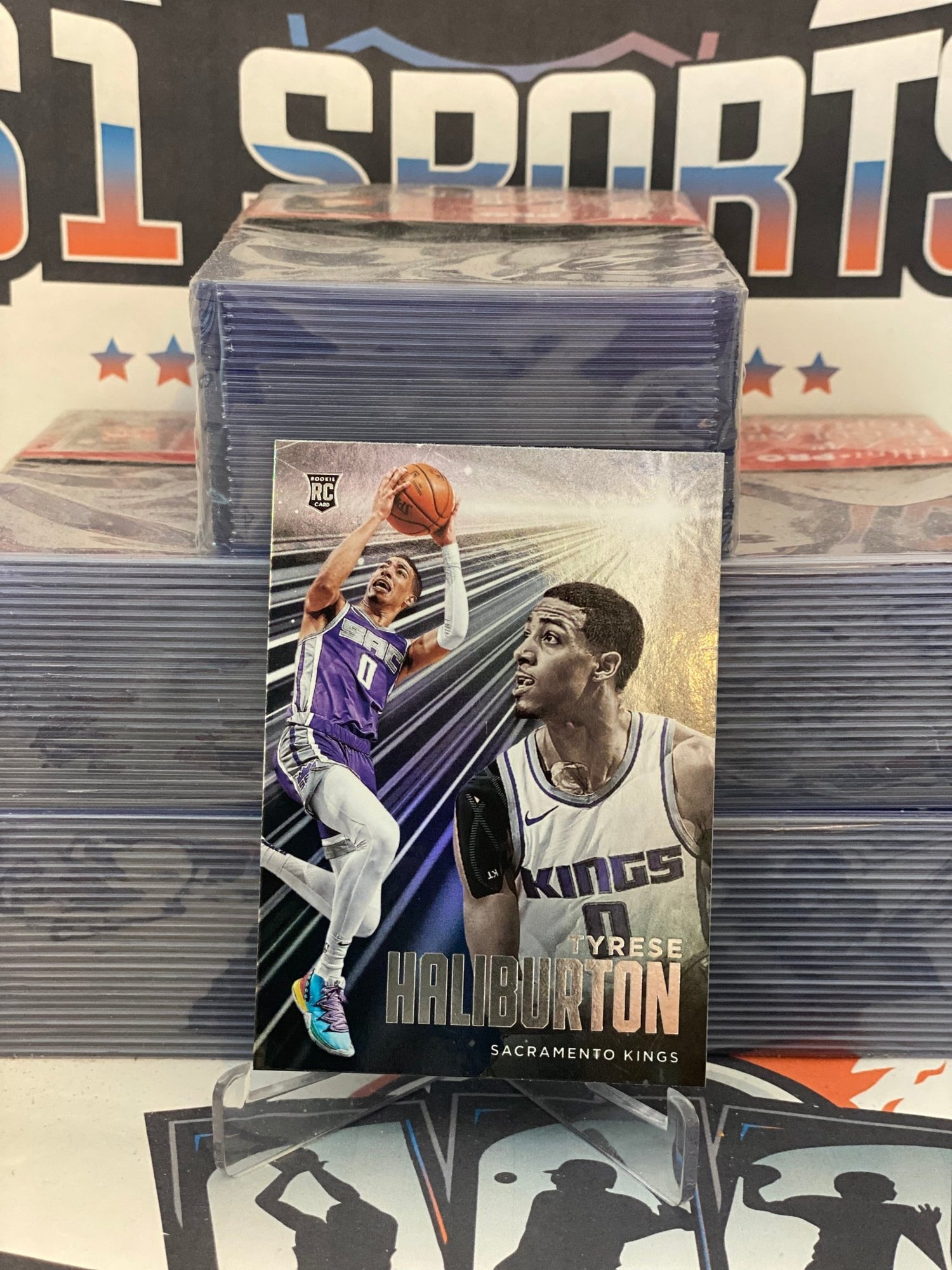 2020 Panini Chronicles (Essentials) Tyrese Haliburton Rookie #204