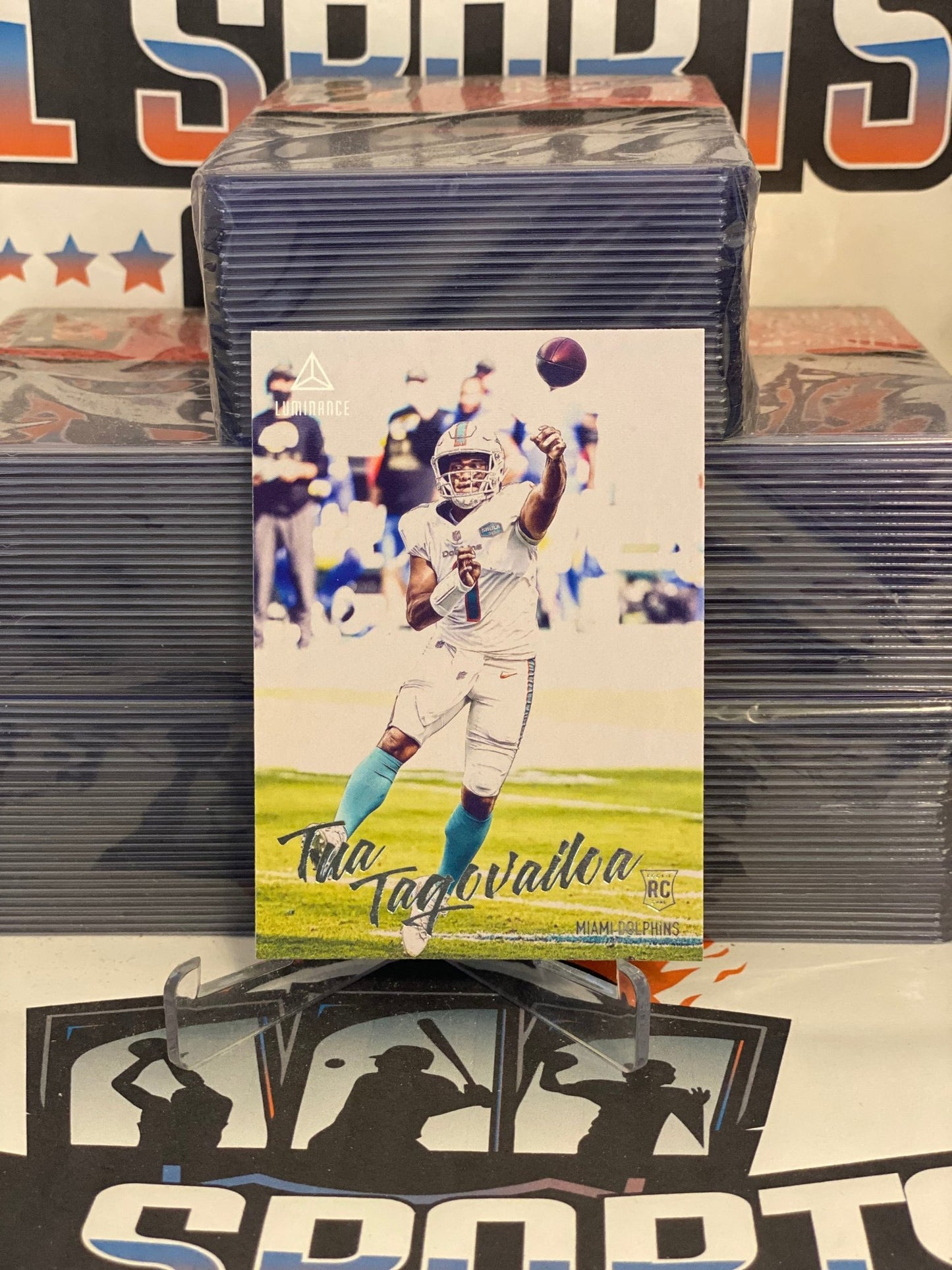 2020 Panini Chronicles (Luminance) Tua Tagovailoa Rookie #202