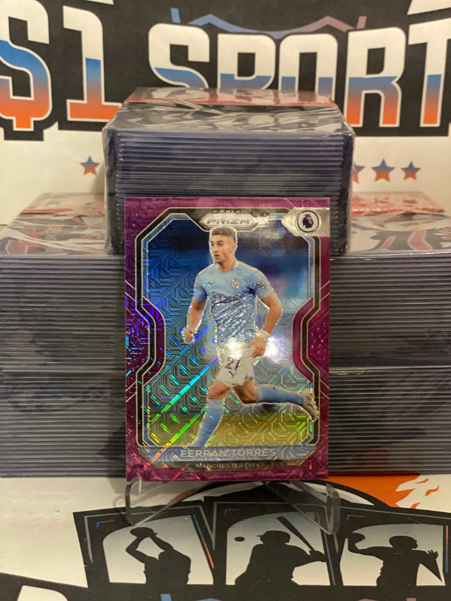2020 Panini Chronicles (Purple Mojo Prizm, Prizm) Premier League Ferran Torres #6