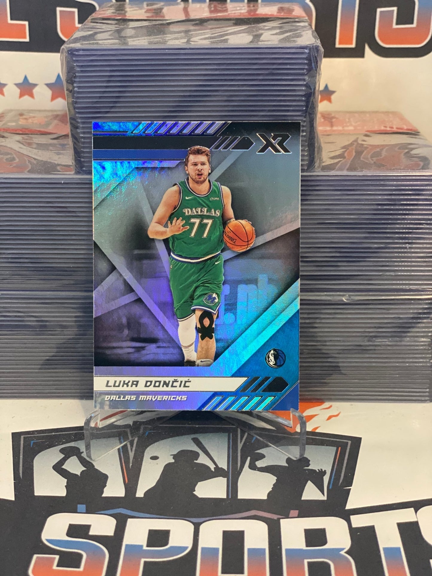 2020 Panini Chronicles (Xr) Luka Doncic #300