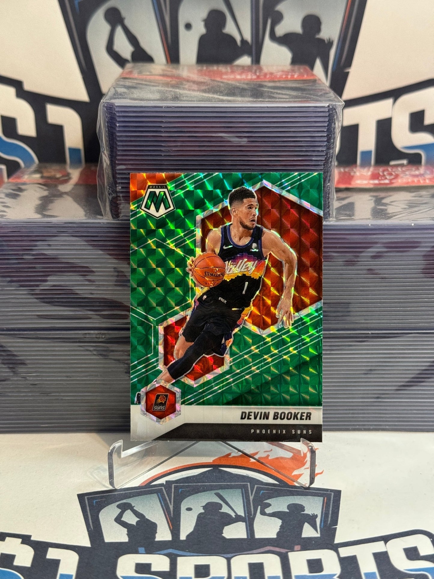 2020 Panini Mosaic (Green Prizm) Devin Booker #33