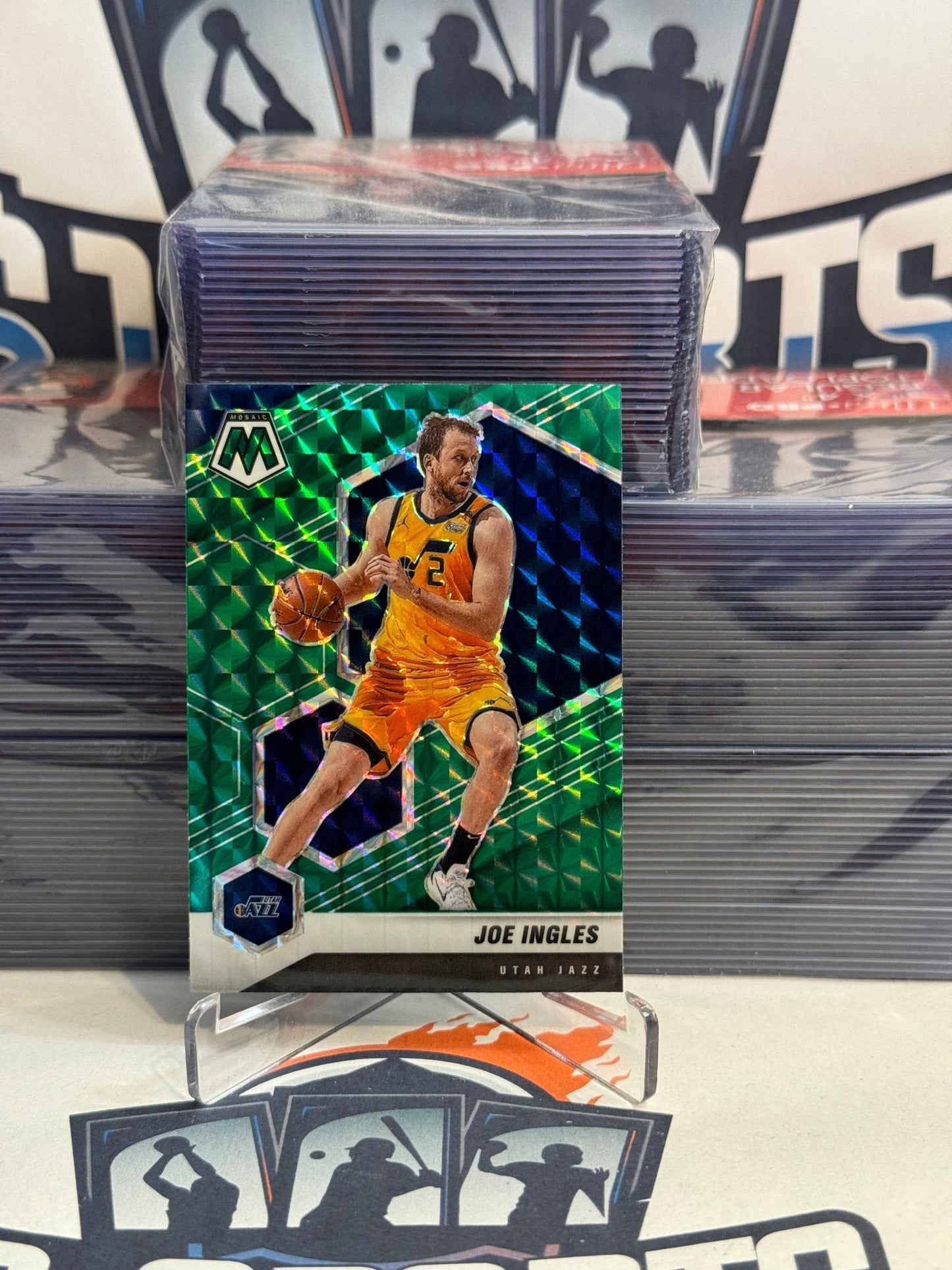 2020 Panini Mosaic (Green Prizm) Joe Ingles #8