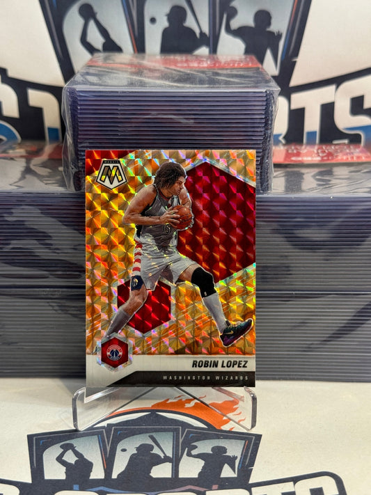 2020 Panini Mosaic (Orange Reactive Prizm) Robin Lopez #48