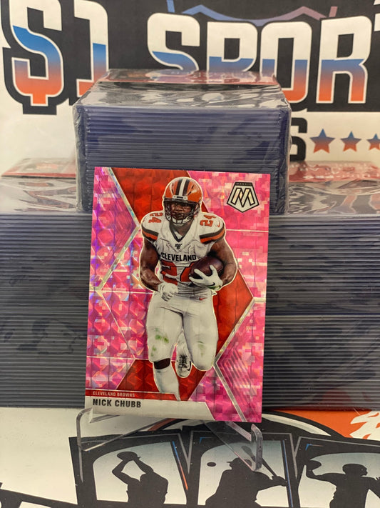 2020 Panini Mosaic (Pink Camo Prizm) Nick Chubb #53