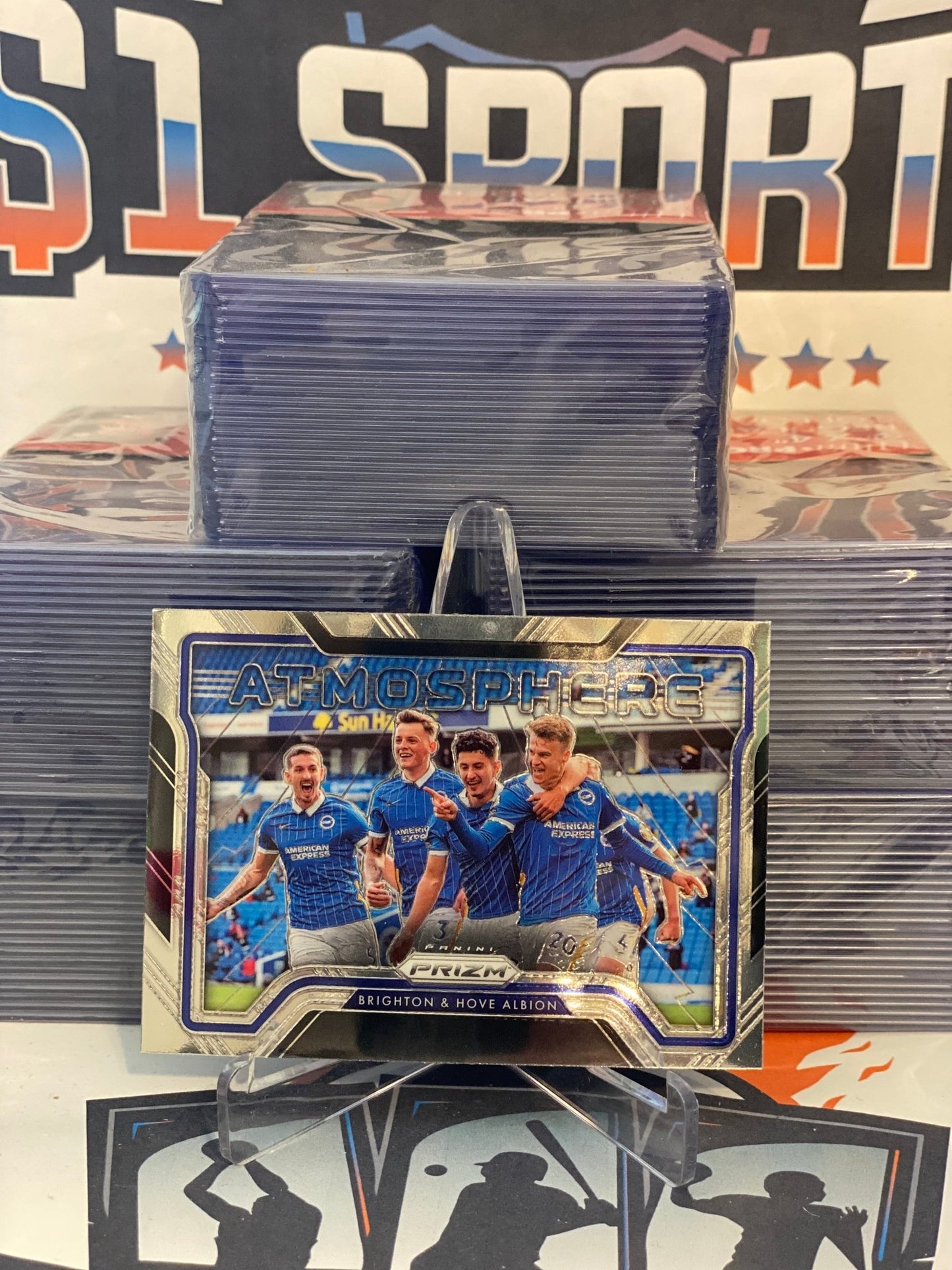 2020 Panini Prizm Premier League (Atmosphere) Brighton & Hove Albion #12