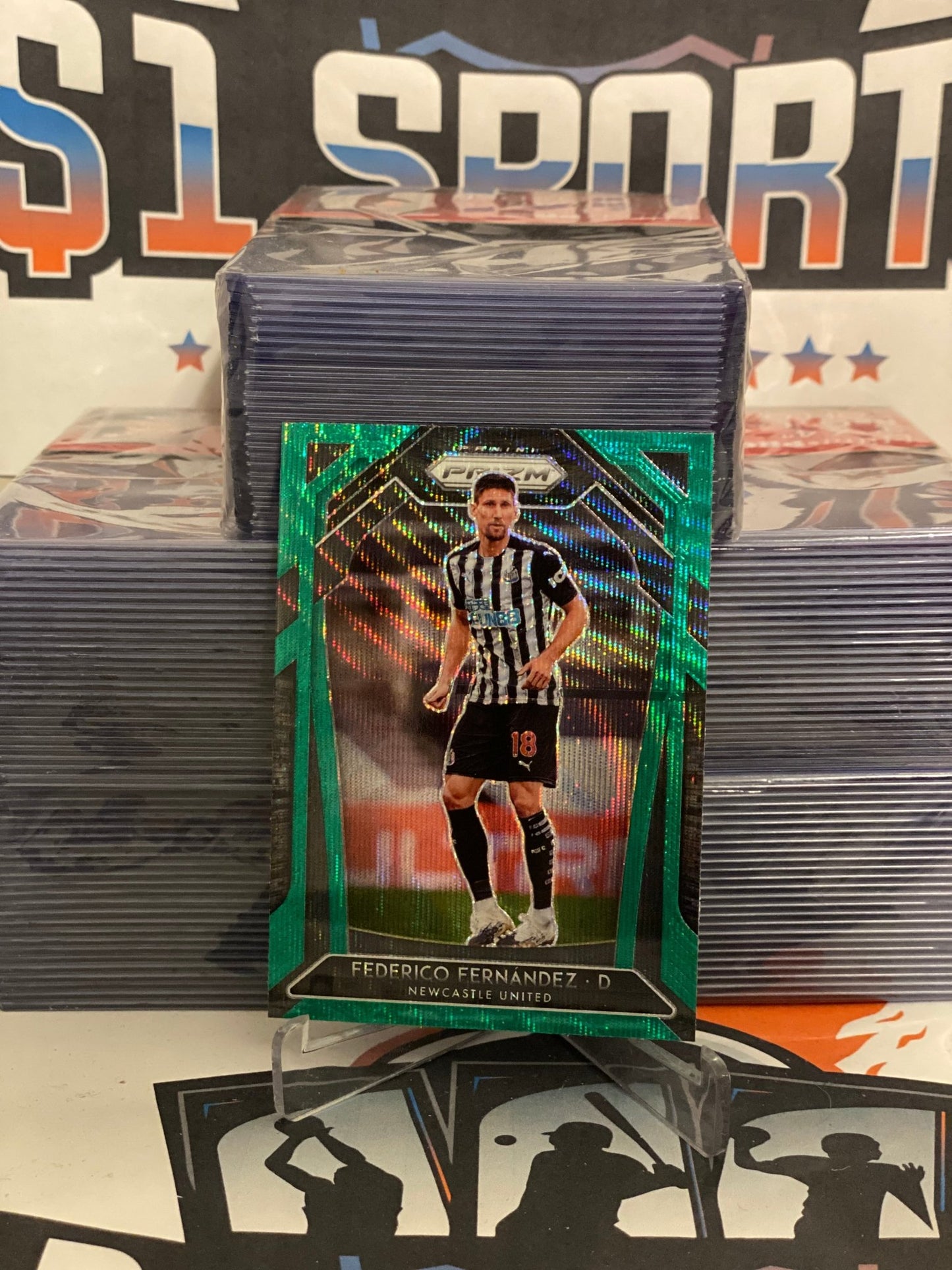 2020 Panini Prizm Premier League (Green Wave Prizm) Federico Fernandez #229