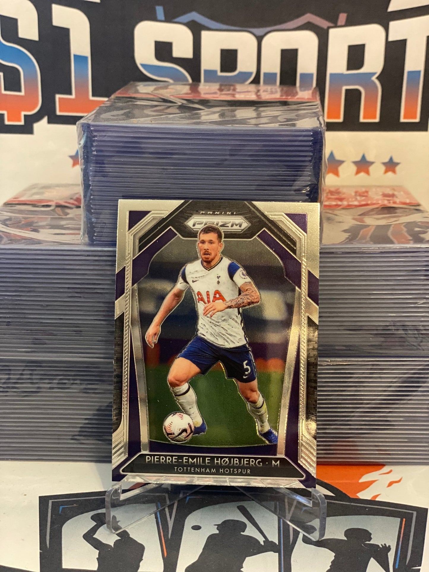 2020 Panini Prizm Premier League Pierre-Emile Hojbjerg #160