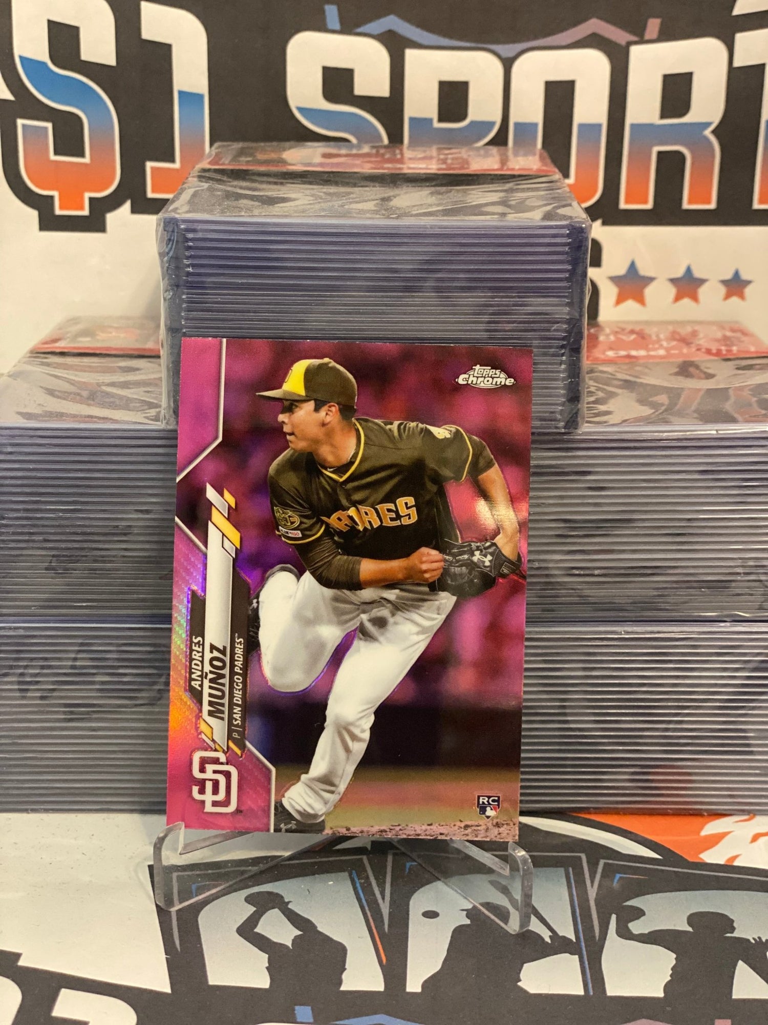 2020 Topps Chrome (Pink Refractor) Andres Munoz Rookie #149
