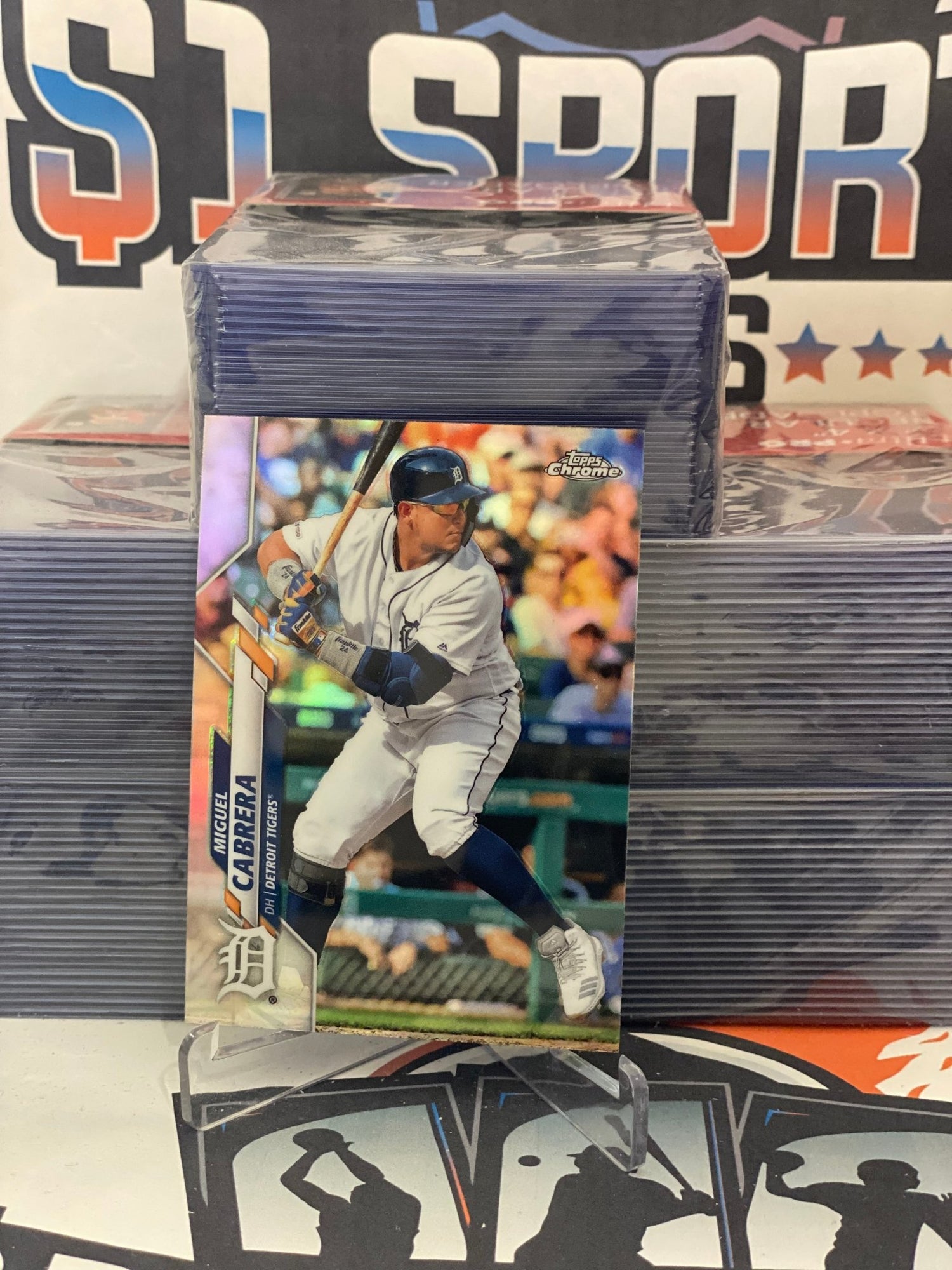 2020 Topps Chrome (Refractor) Miguel Cabrera #6