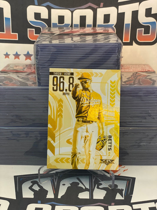 2020 Topps Fire (Arms Ablaze) Mookie Betts #AA-11